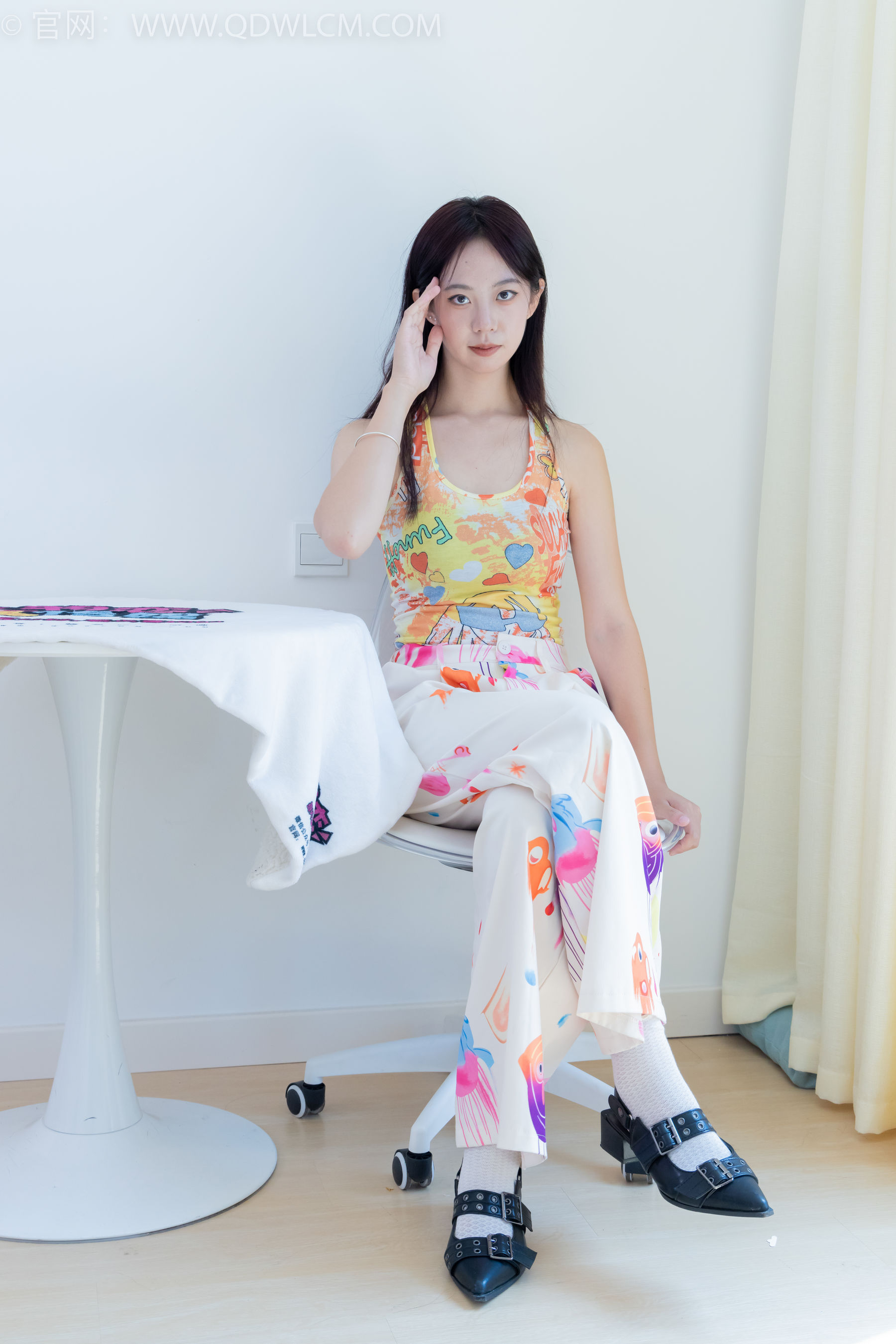 View - 物恋传媒 - Chiness Model  No.2053 椰子 -幸福碎片 - 图库库