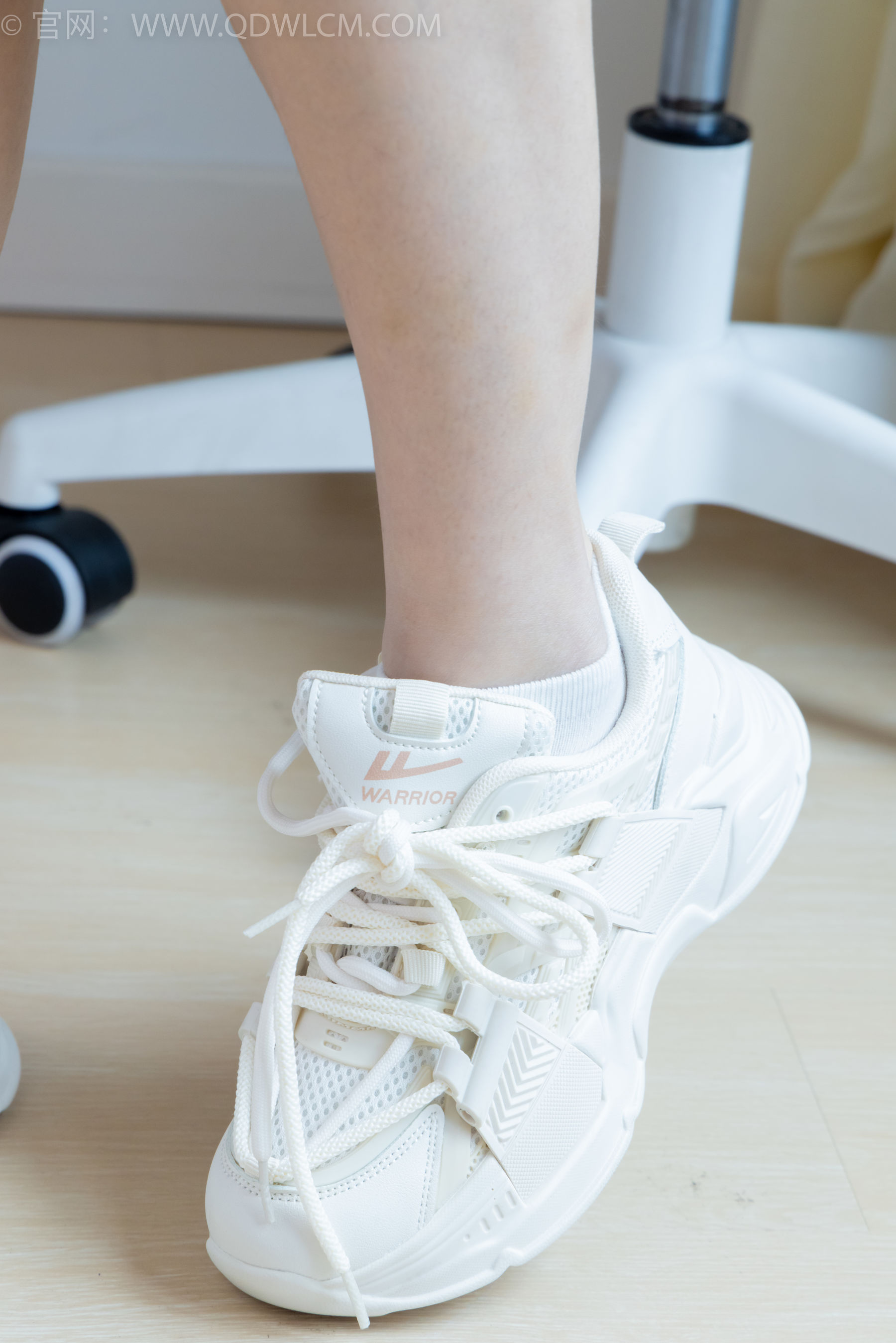 View - 物恋传媒 - Chiness Model  No.2062 菜菜 -侧脸很美 - 图库库