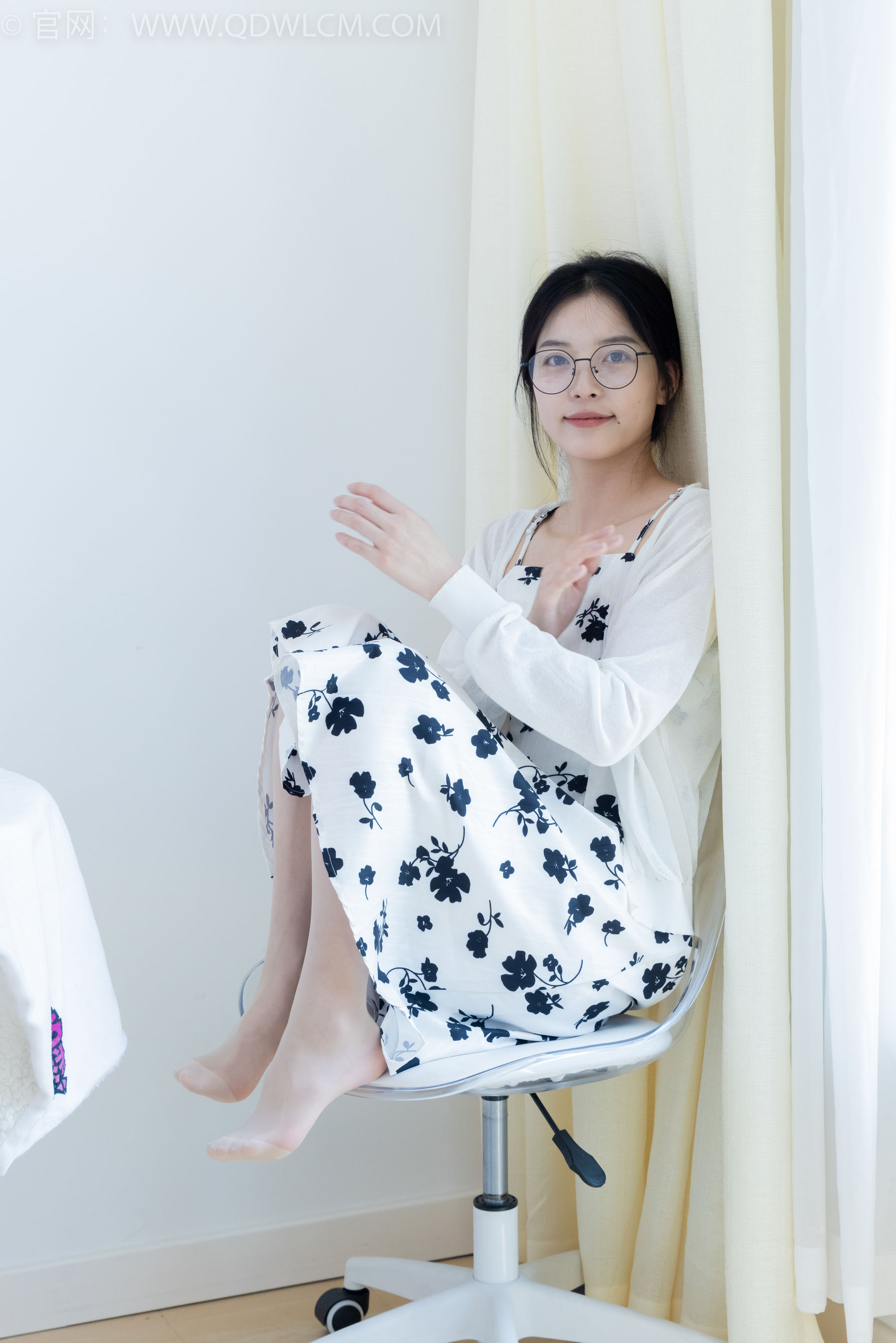 View - 物恋传媒 - Chiness Model  No.2063 茯苓 -有你的季节 - 图库库