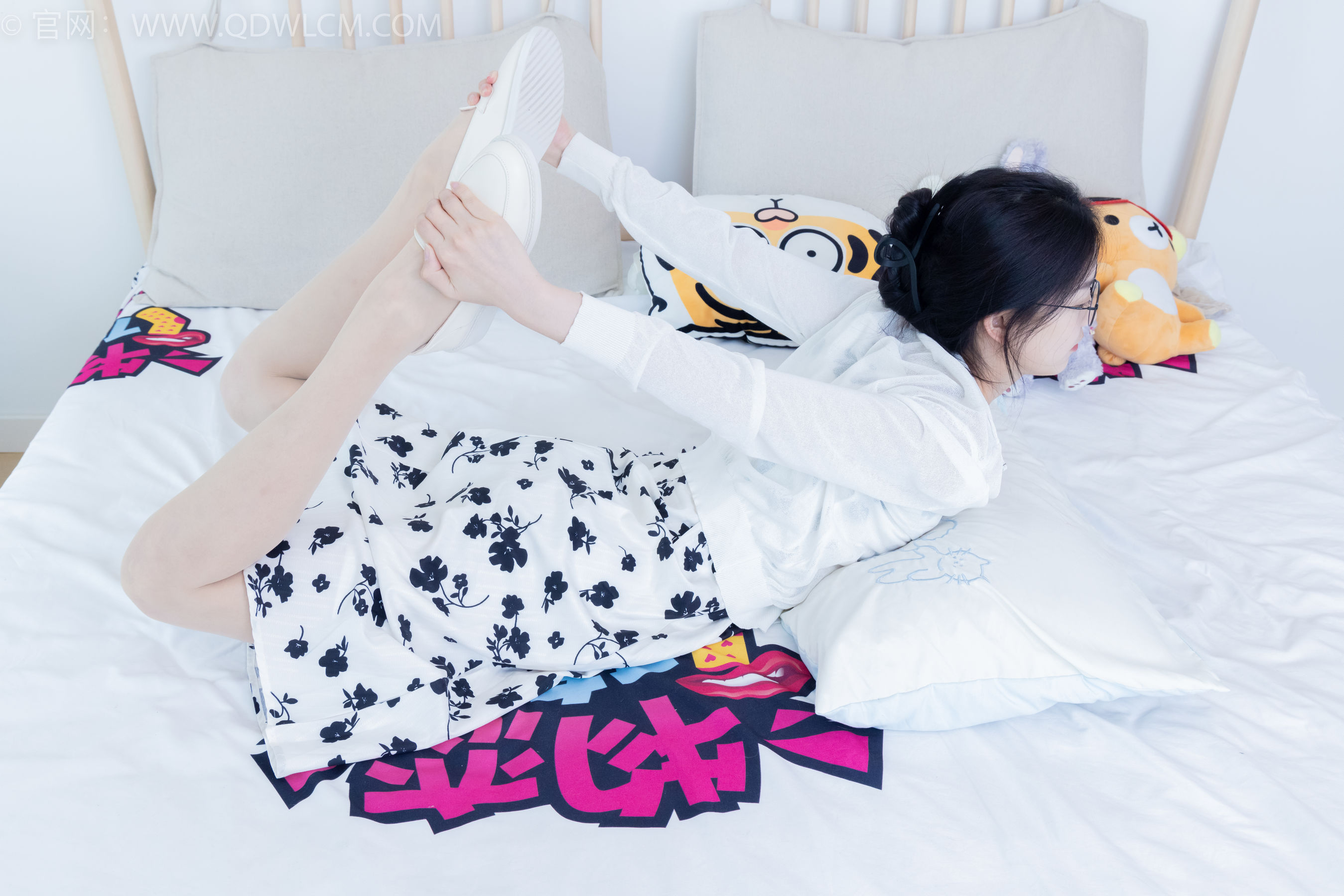 View - 物恋传媒 - Chiness Model  No.2063 茯苓 -有你的季节 - 图库库