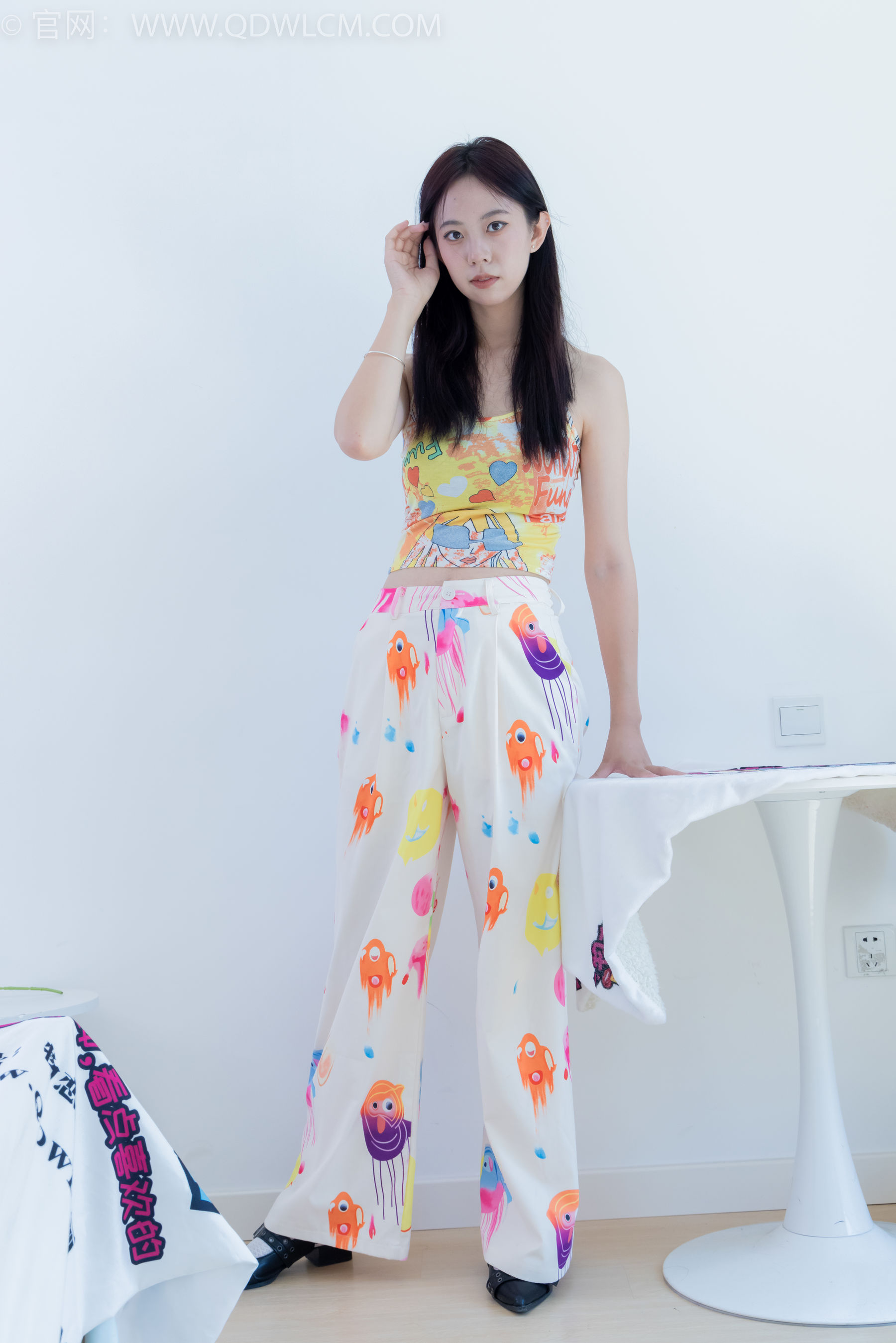 View - 物恋传媒 - Chiness Model  No.2053 椰子 -幸福碎片 - 图库库