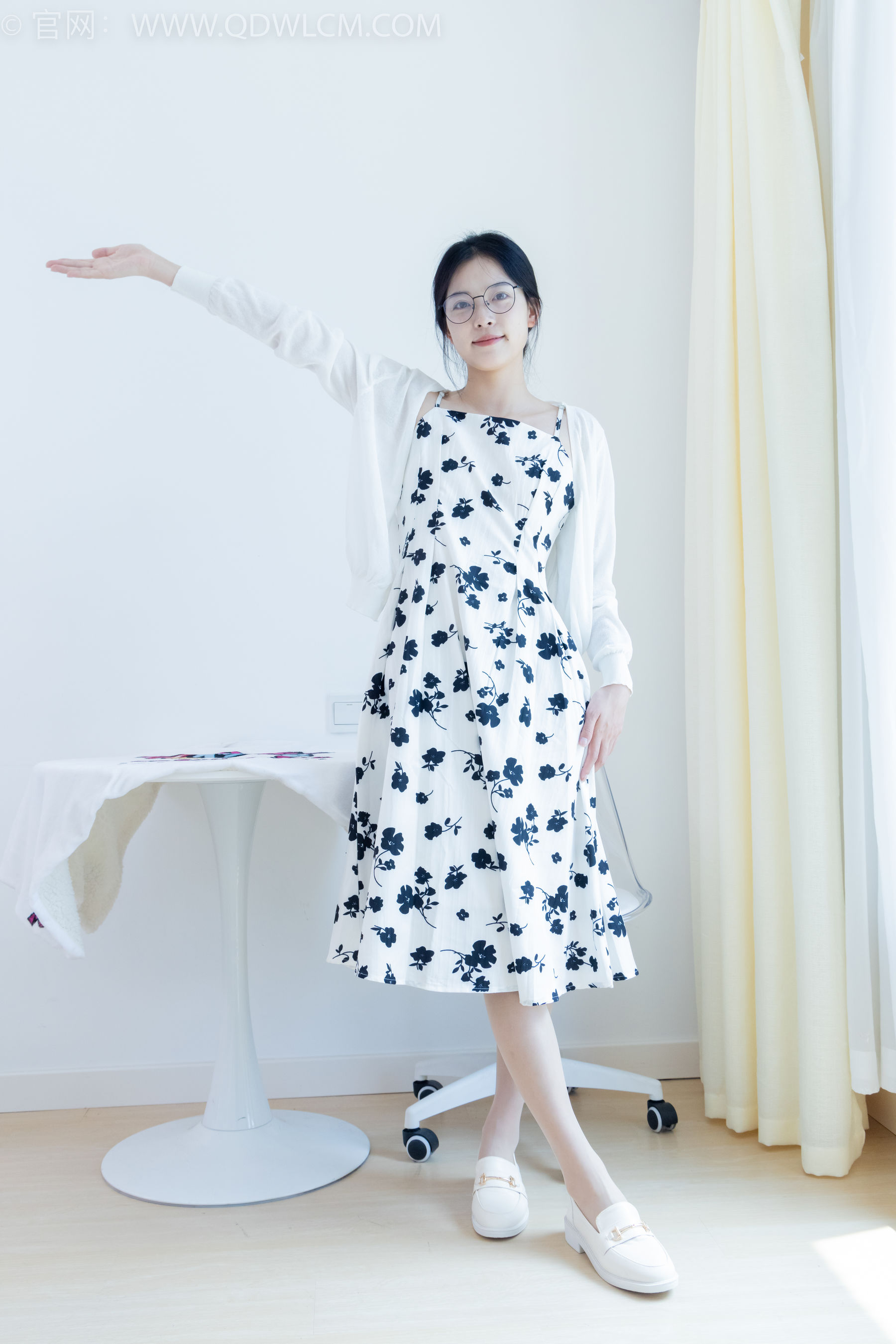 View - 物恋传媒 - Chiness Model  No.2063 茯苓 -有你的季节 - 图库库