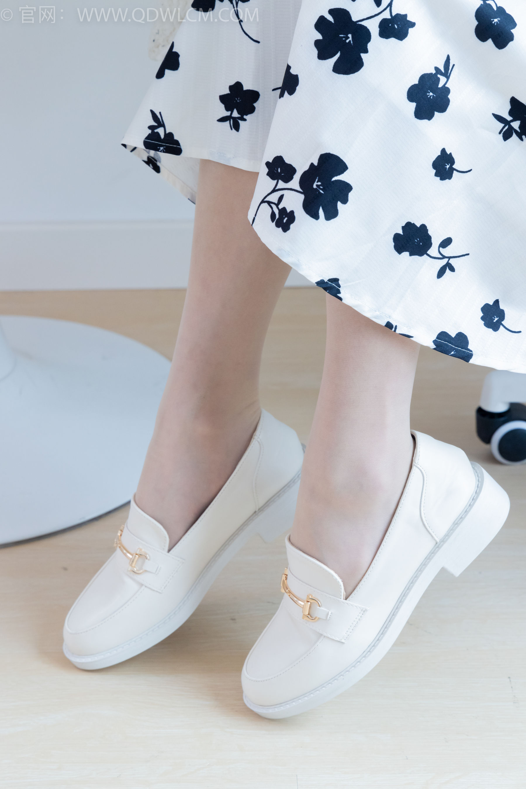 View - 物恋传媒 - Chiness Model  No.2063 茯苓 -有你的季节 - 图库库