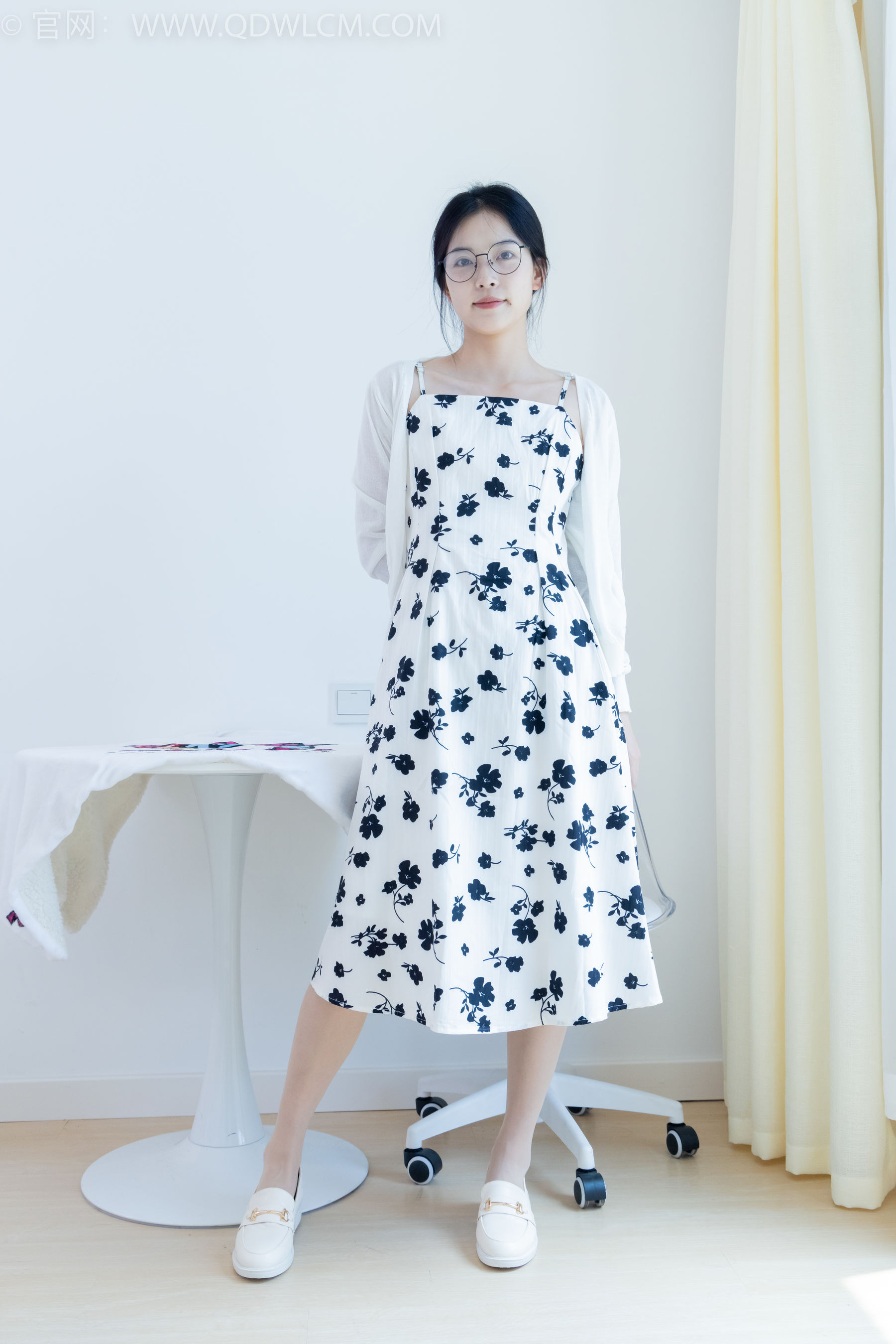 View - 物恋传媒 - Chiness Model  No.2063 茯苓 -有你的季节 - 图库库