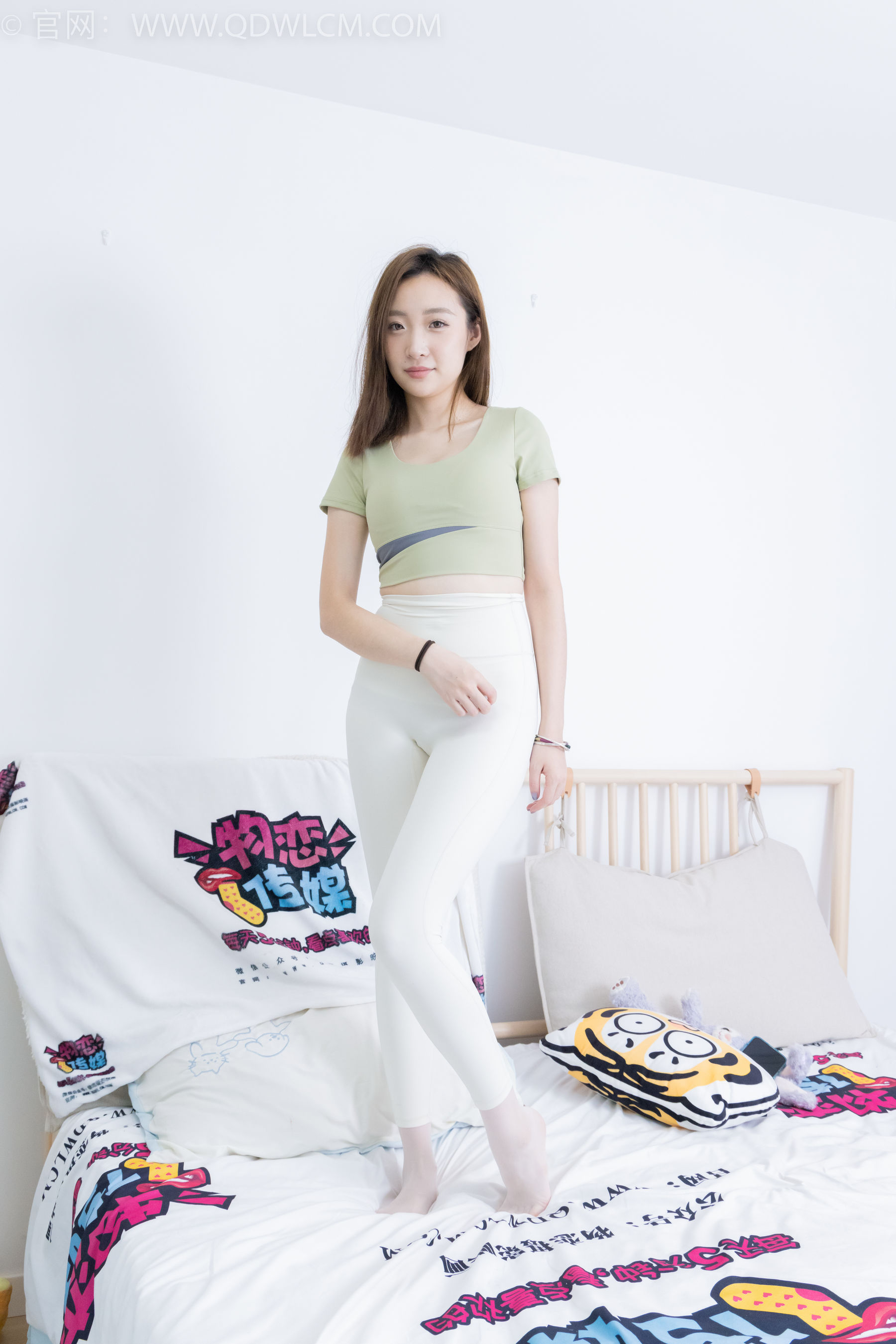 View - 物恋传媒 - Chiness Model  No.2060 恬恬 -璀璨星辰 - 图库库