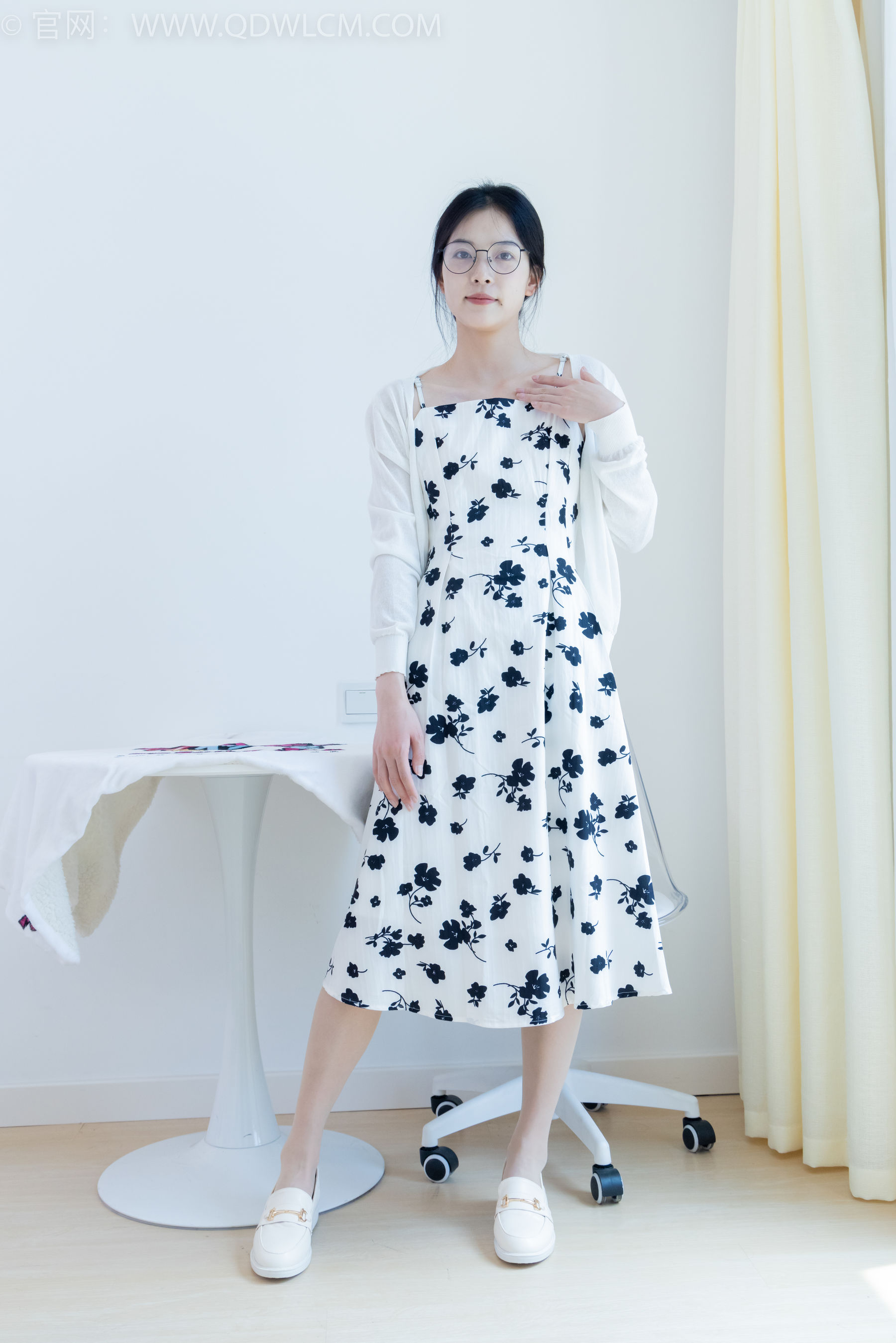 View - 物恋传媒 - Chiness Model  No.2063 茯苓 -有你的季节 - 图库库