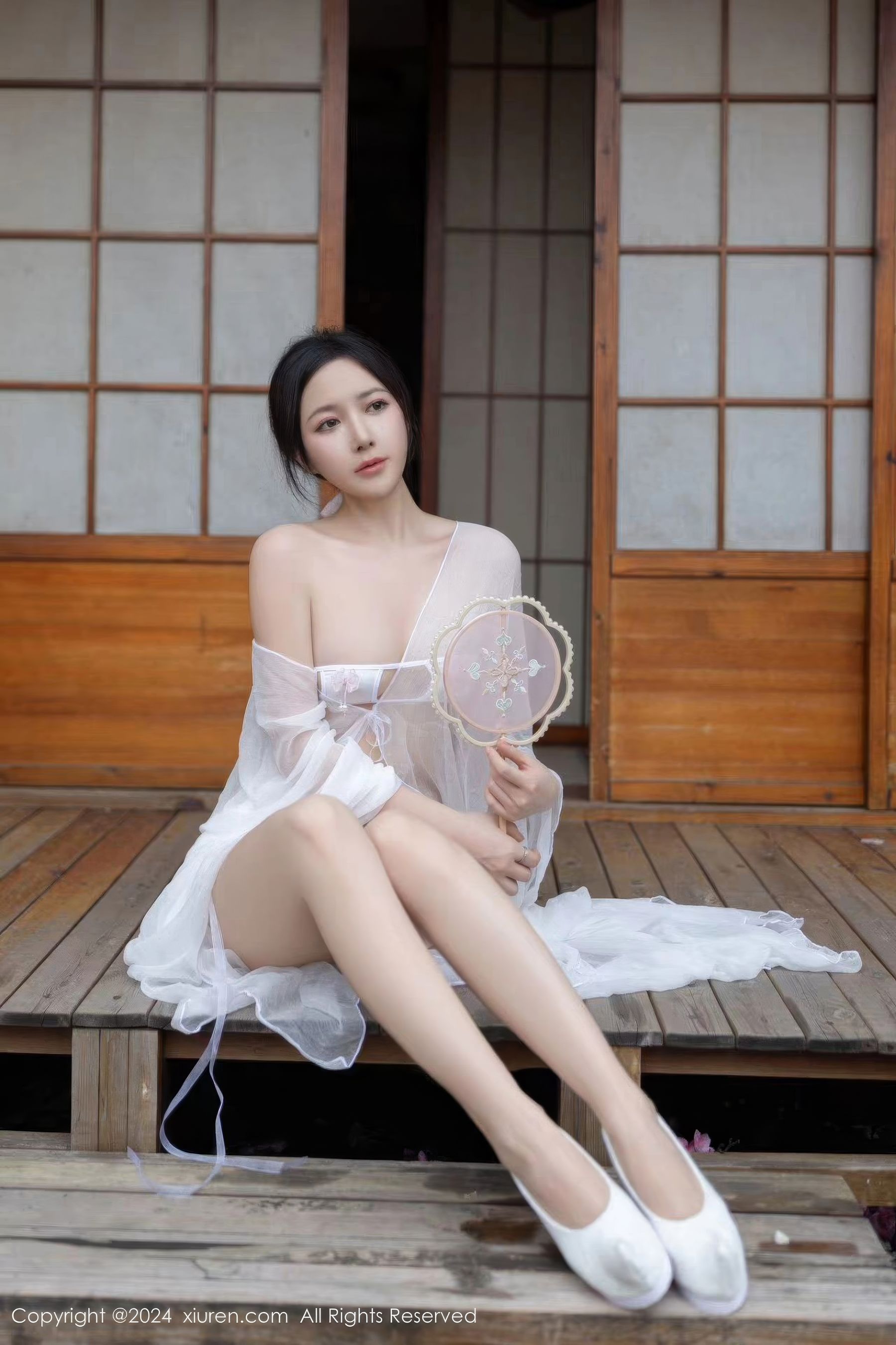 View - [XiuRen] 2024.07.26 No.8927 鱼子酱Fish - 图库库