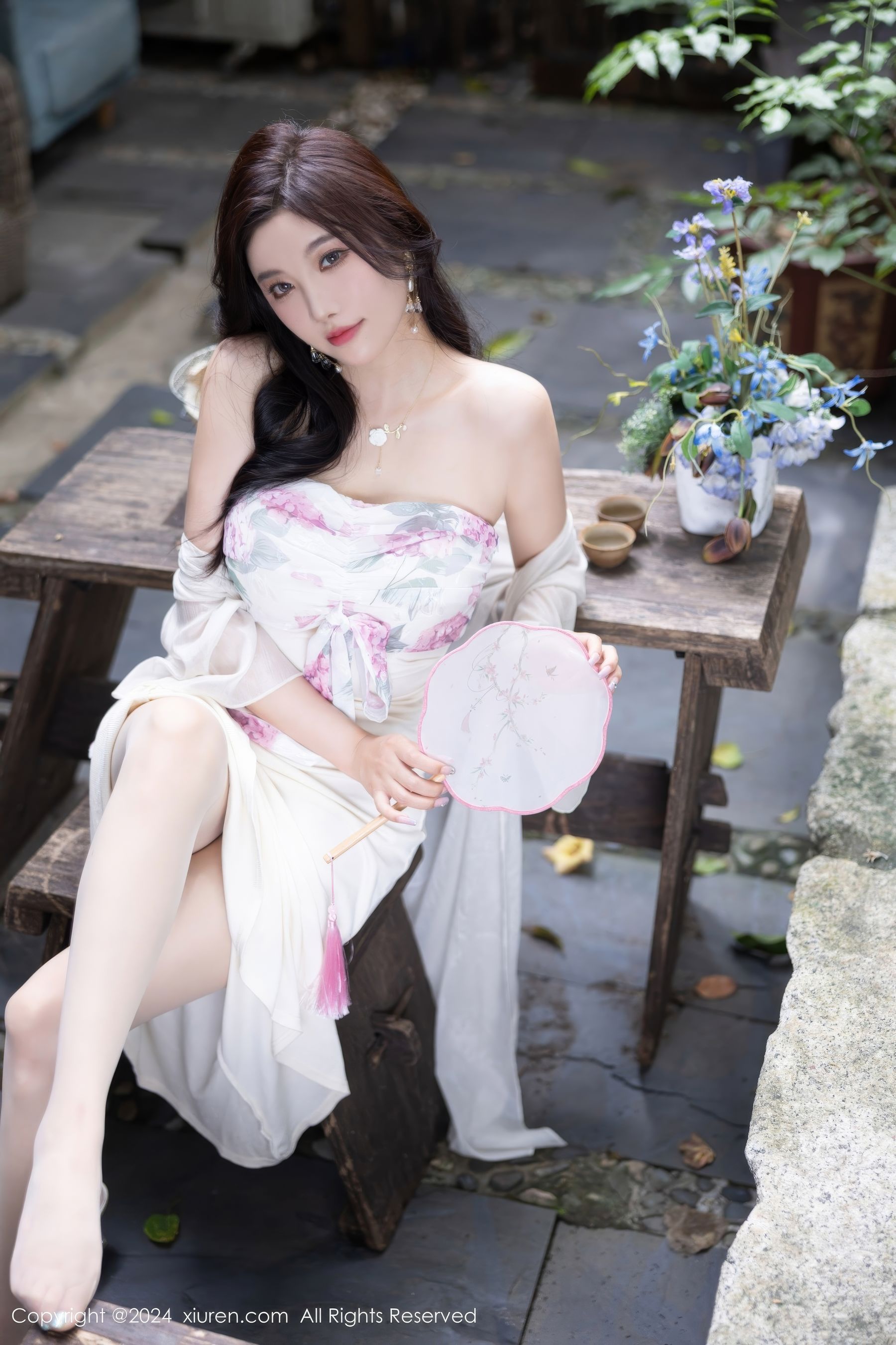 View - [XiuRen] 2024.07.26 No.8926 杨晨晨Yome - 图库库