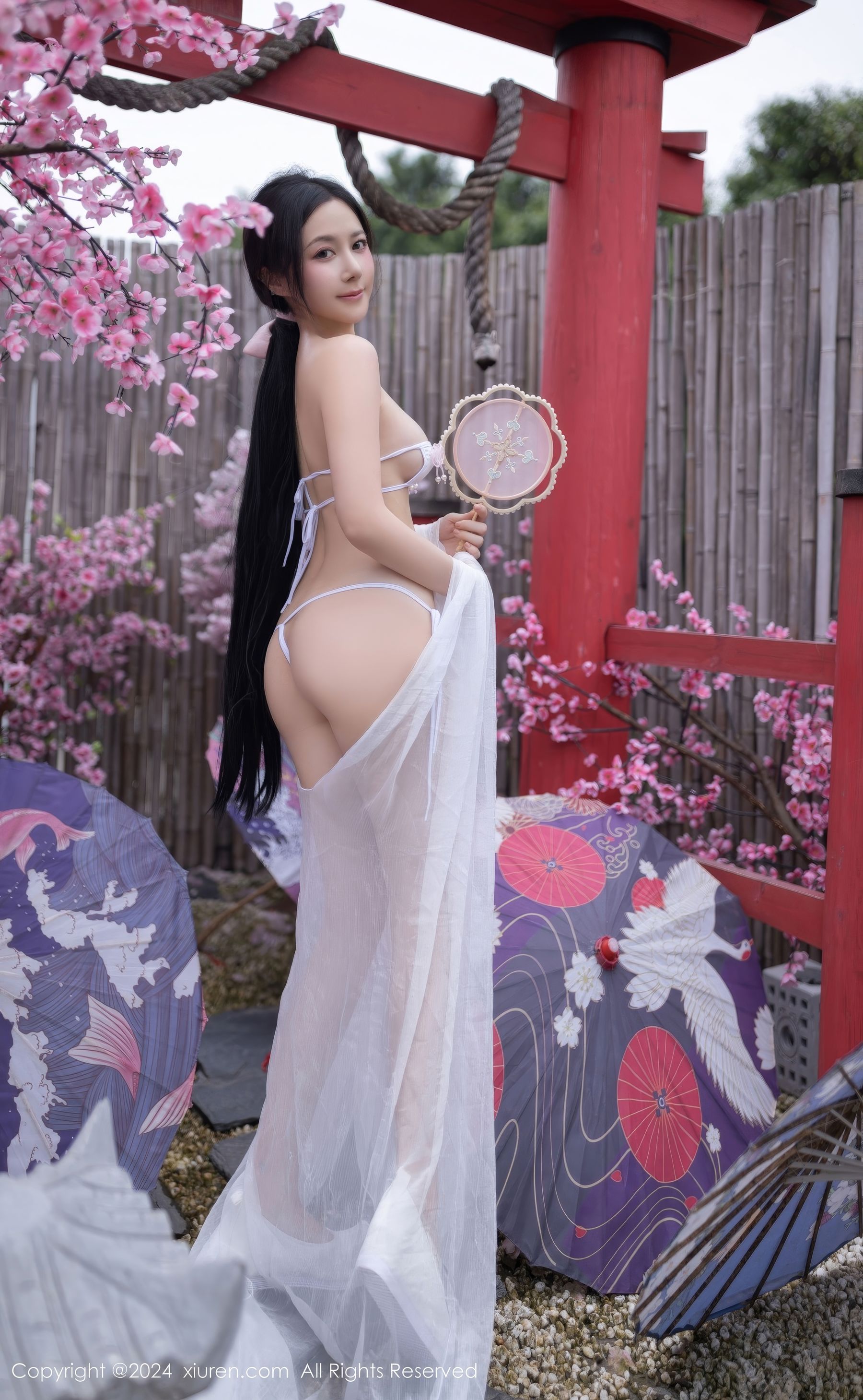 View - [XiuRen] 2024.07.26 No.8927 鱼子酱Fish - 图库库