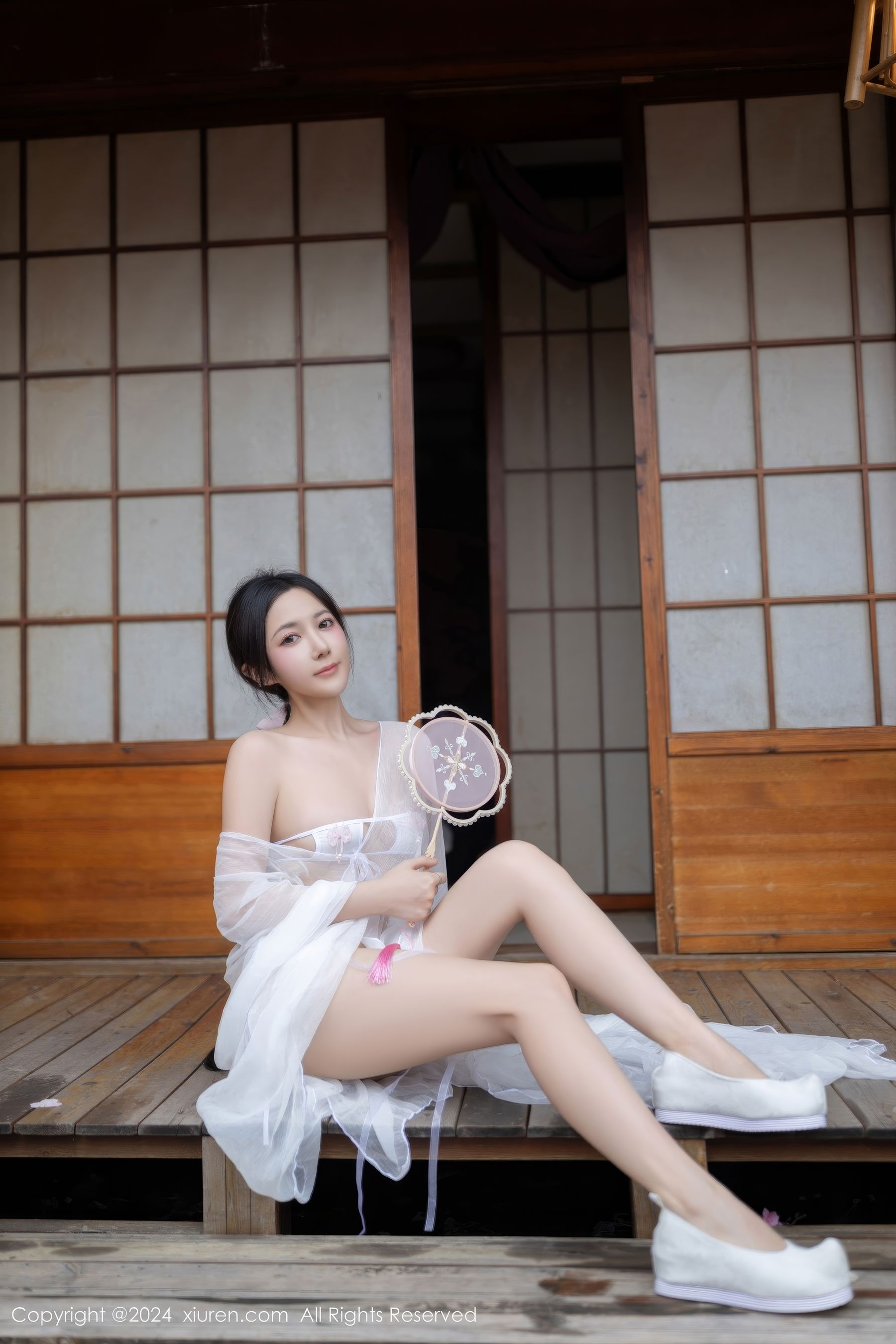 View - [XiuRen] 2024.07.26 No.8927 鱼子酱Fish - 图库库