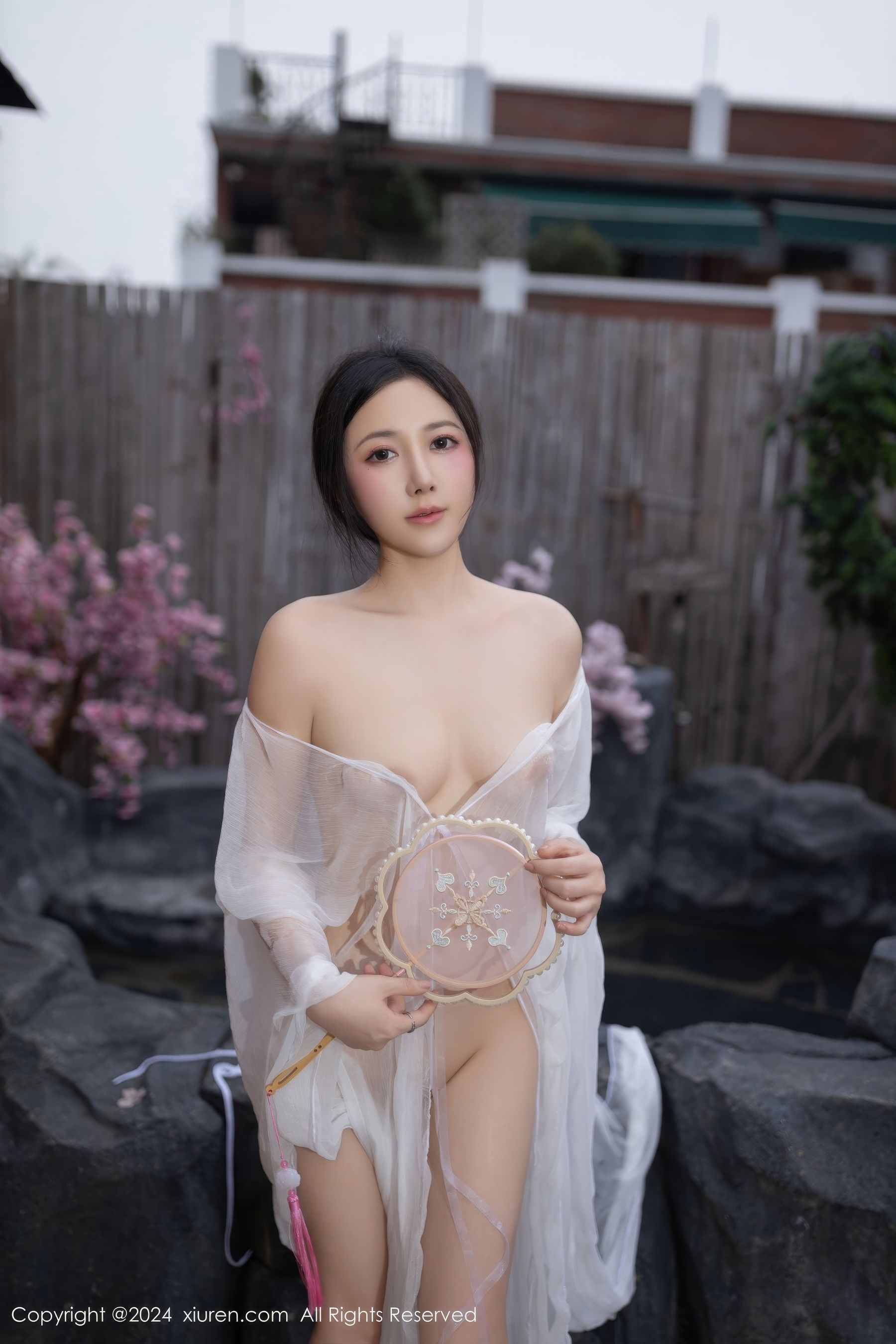 View - [XiuRen] 2024.07.26 No.8927 鱼子酱Fish - 图库库