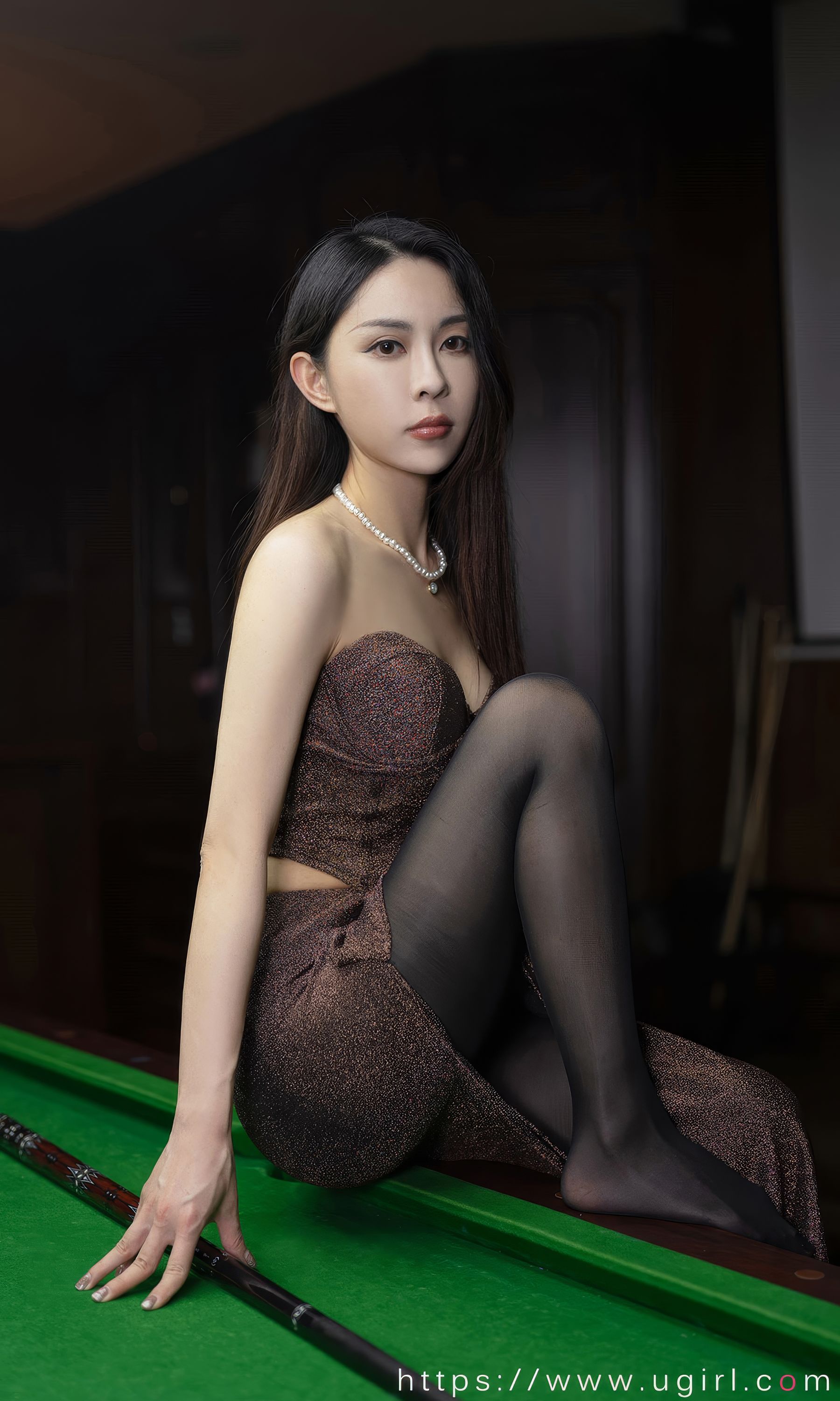 View - [Ugirls]爱尤物 - Love Beauty  No.2884 眼眸轻纱 natasha - 图库库
