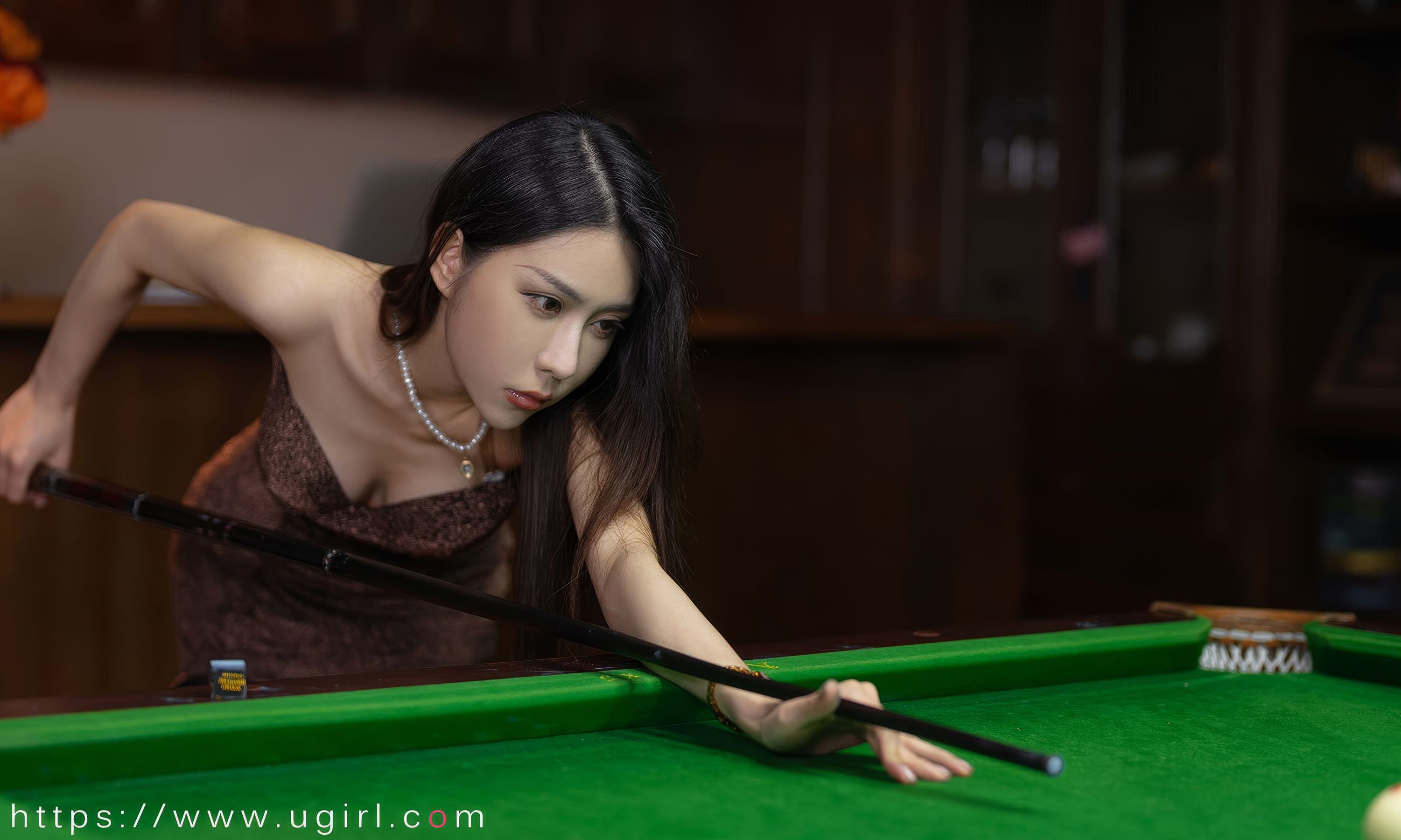 View - [Ugirls]爱尤物 - Love Beauty  No.2884 眼眸轻纱 natasha - 图库库