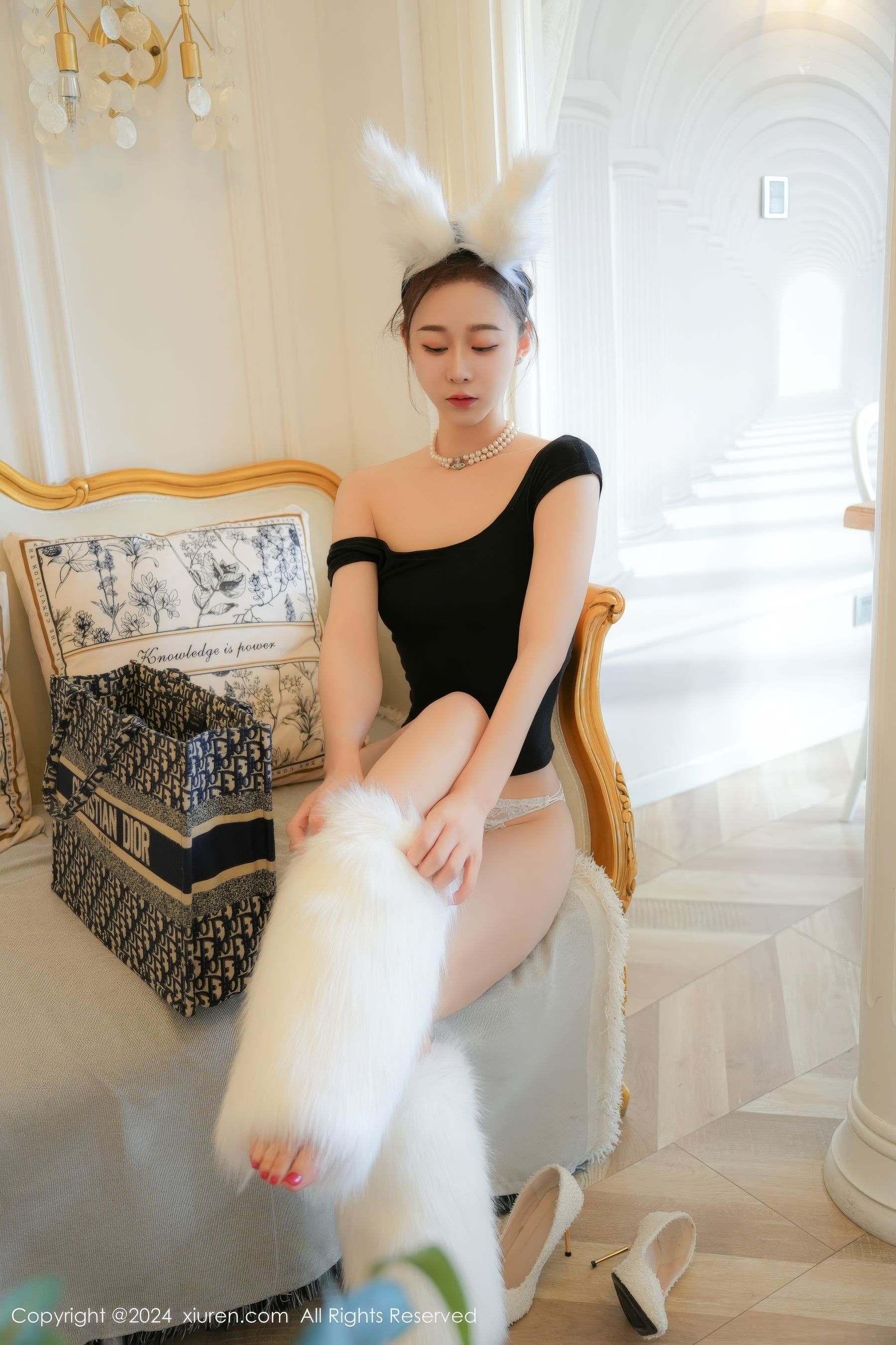 View - [XiuRen] 2024.08.02 No.8955 喵喵JOJO - 图库库