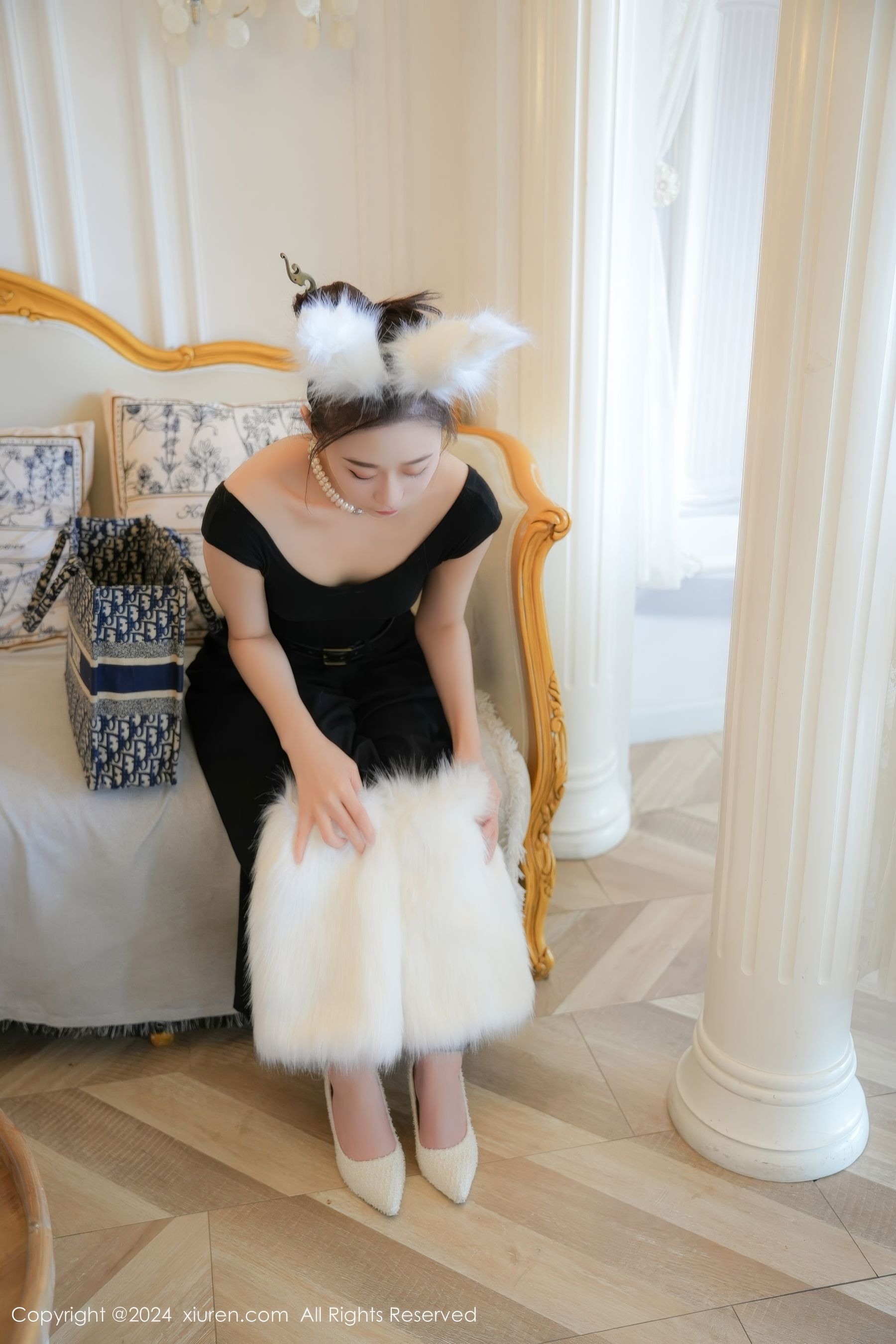 View - [XiuRen] 2024.08.02 No.8955 喵喵JOJO - 图库库