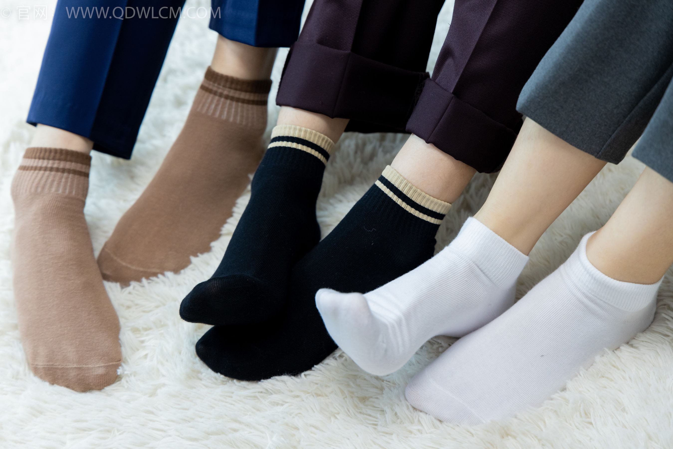 View - 物恋传媒 - Chiness Model  No.2074 菜菜&米米&绒绒 -我们的秘密 - 图库库