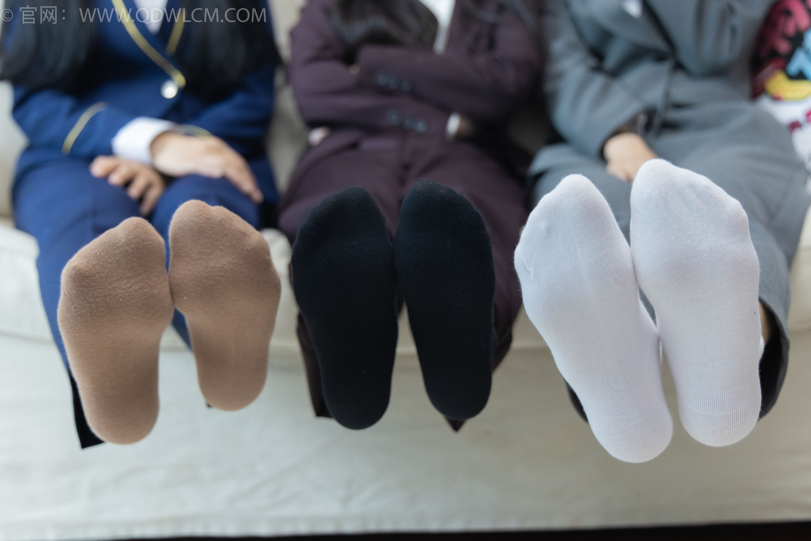 View - 物恋传媒 - Chiness Model  No.2074 菜菜&米米&绒绒 -我们的秘密 - 图库库