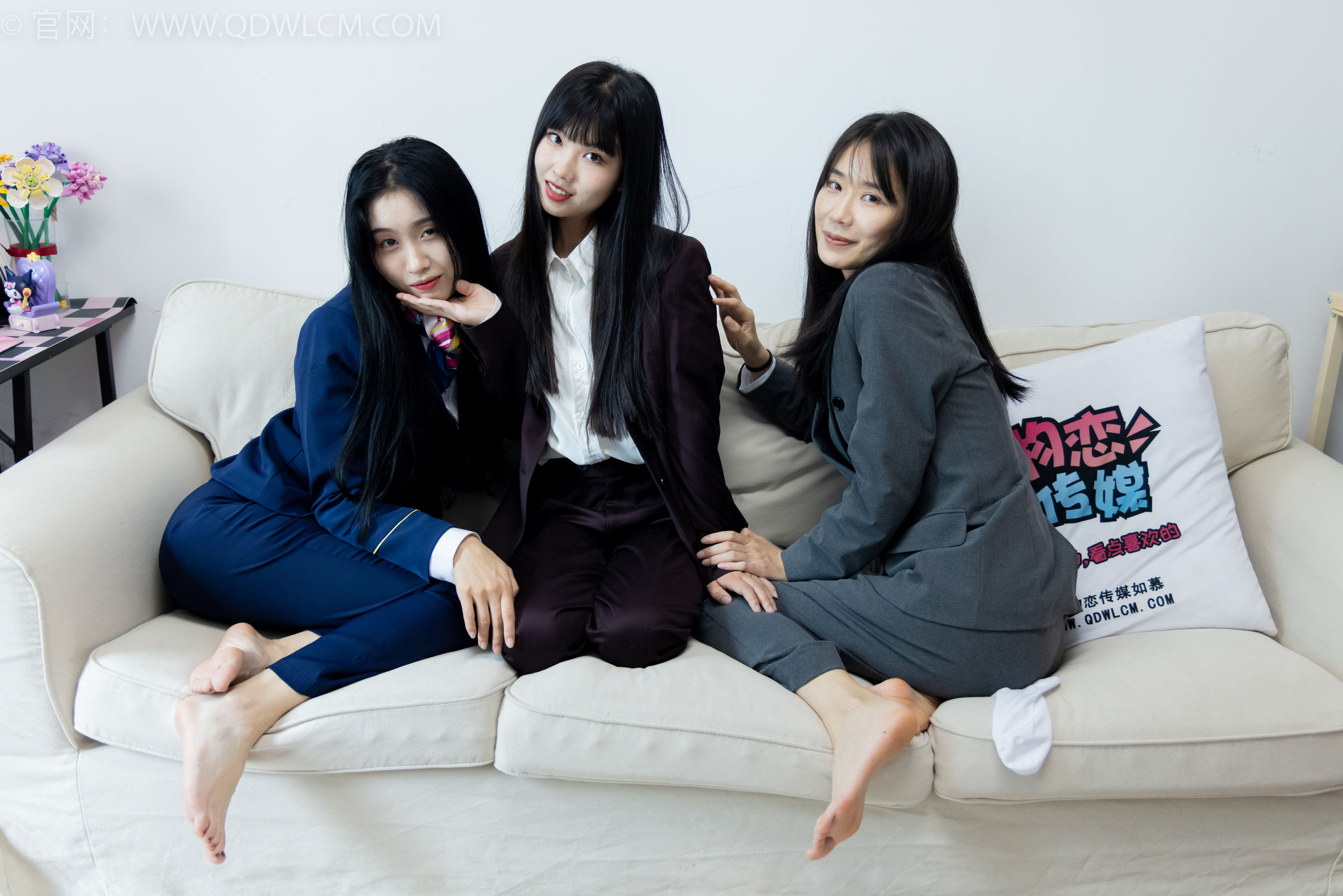 View - 物恋传媒 - Chiness Model  No.2074 菜菜&米米&绒绒 -我们的秘密 - 图库库