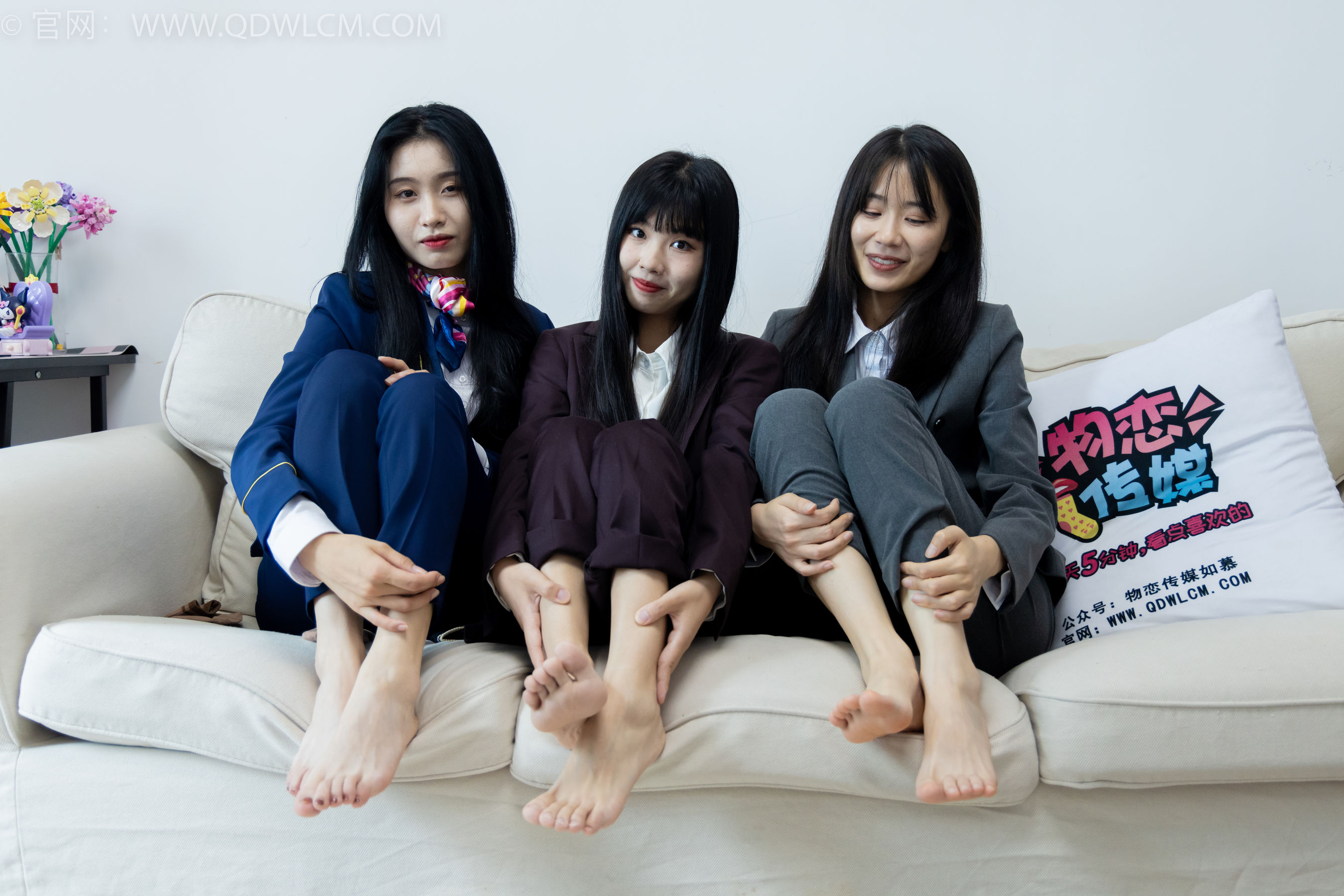 View - 物恋传媒 - Chiness Model  No.2074 菜菜&米米&绒绒 -我们的秘密 - 图库库