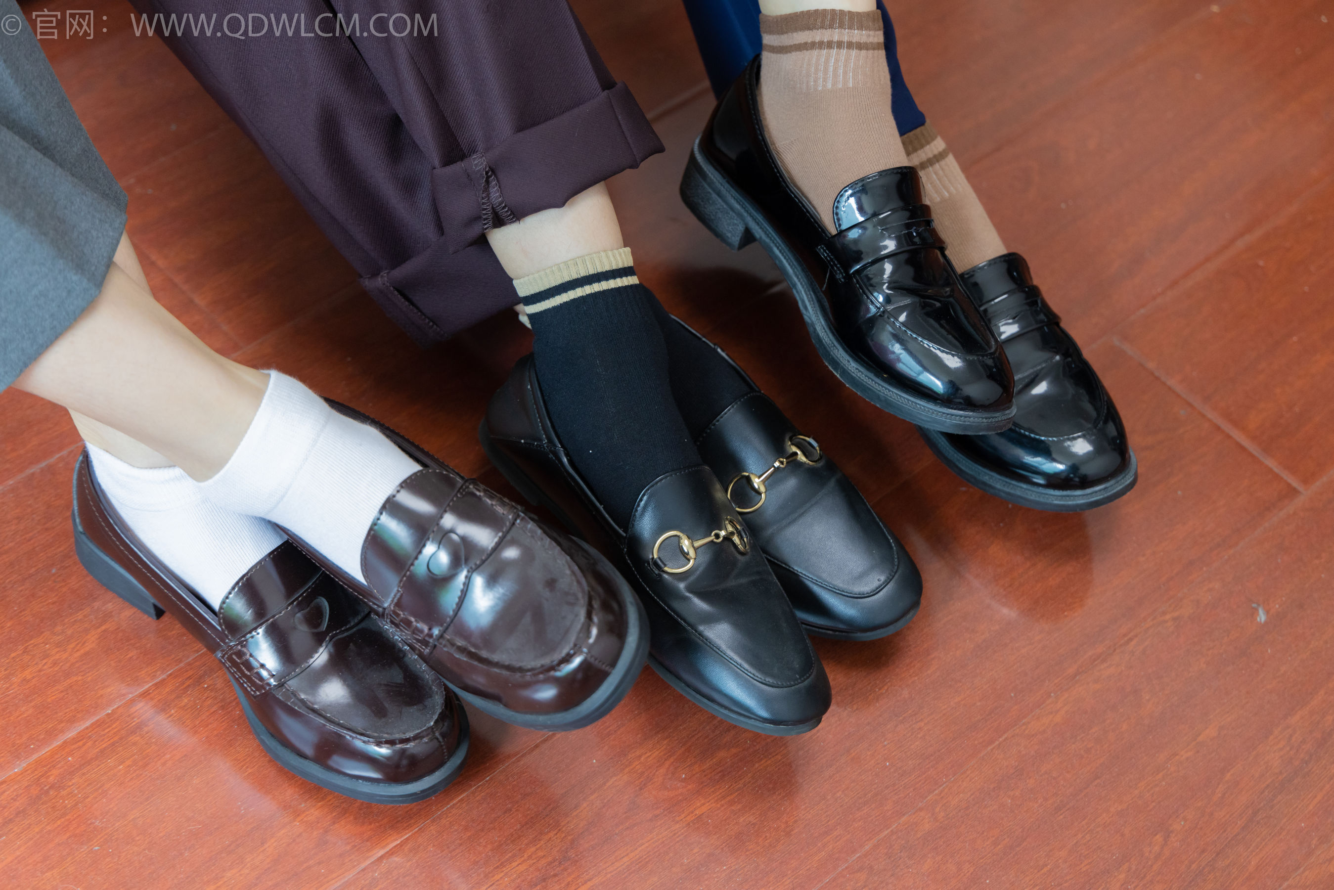 View - 物恋传媒 - Chiness Model  No.2074 菜菜&米米&绒绒 -我们的秘密 - 图库库