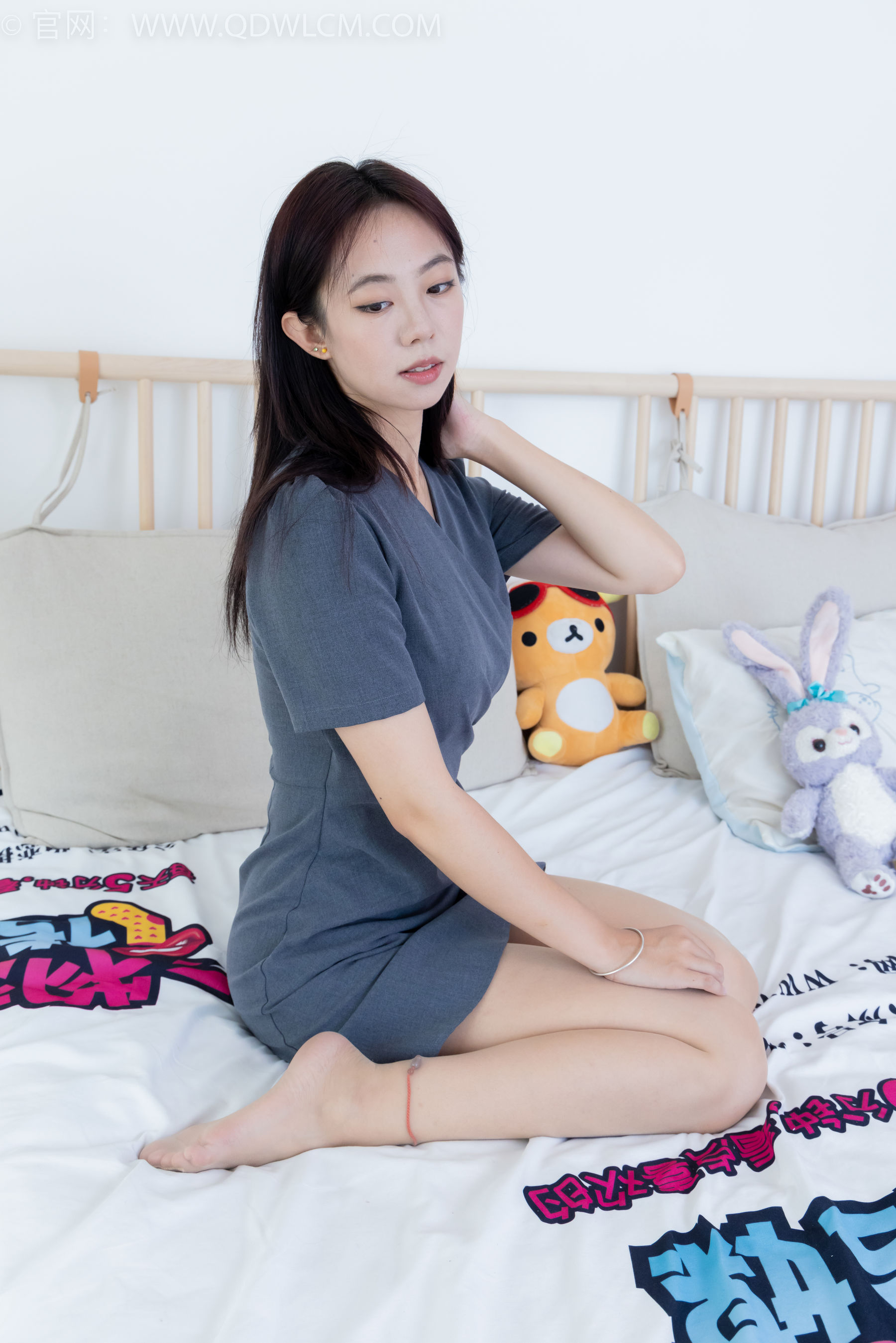 View - 物恋传媒 - Chiness Model  No.2072 椰子 -多余的解释 - 图库库