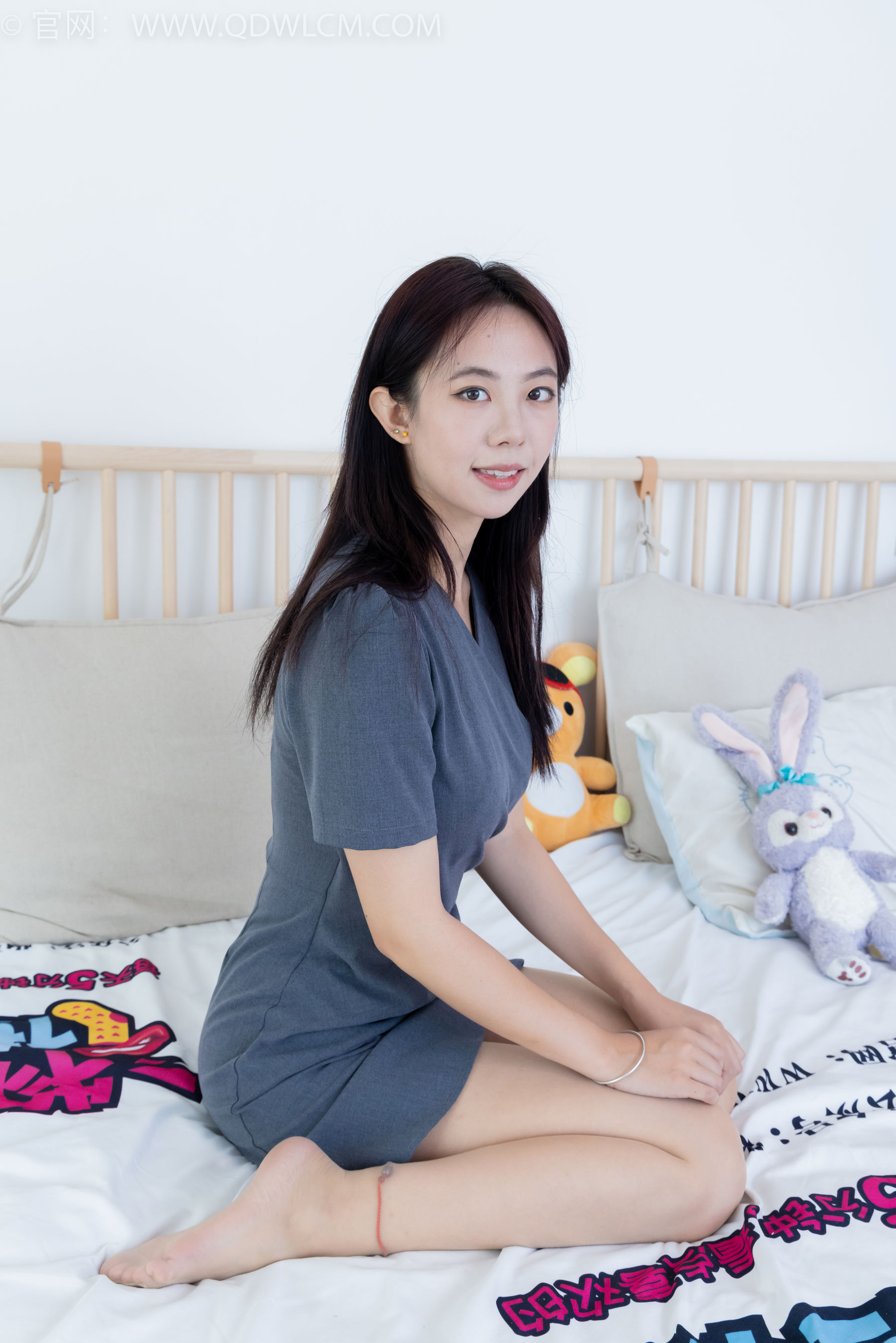 View - 物恋传媒 - Chiness Model  No.2072 椰子 -多余的解释 - 图库库