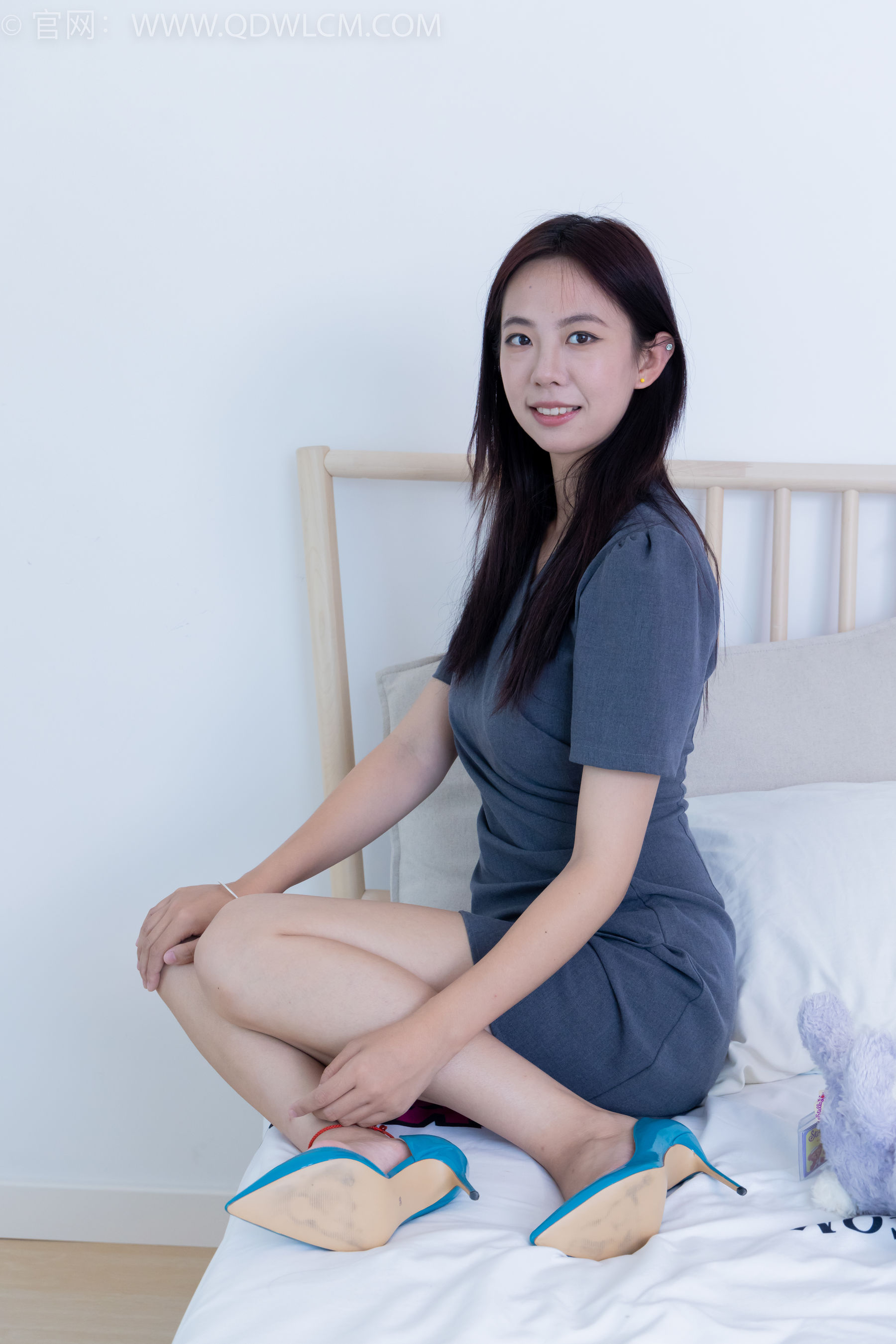 View - 物恋传媒 - Chiness Model  No.2072 椰子 -多余的解释 - 图库库