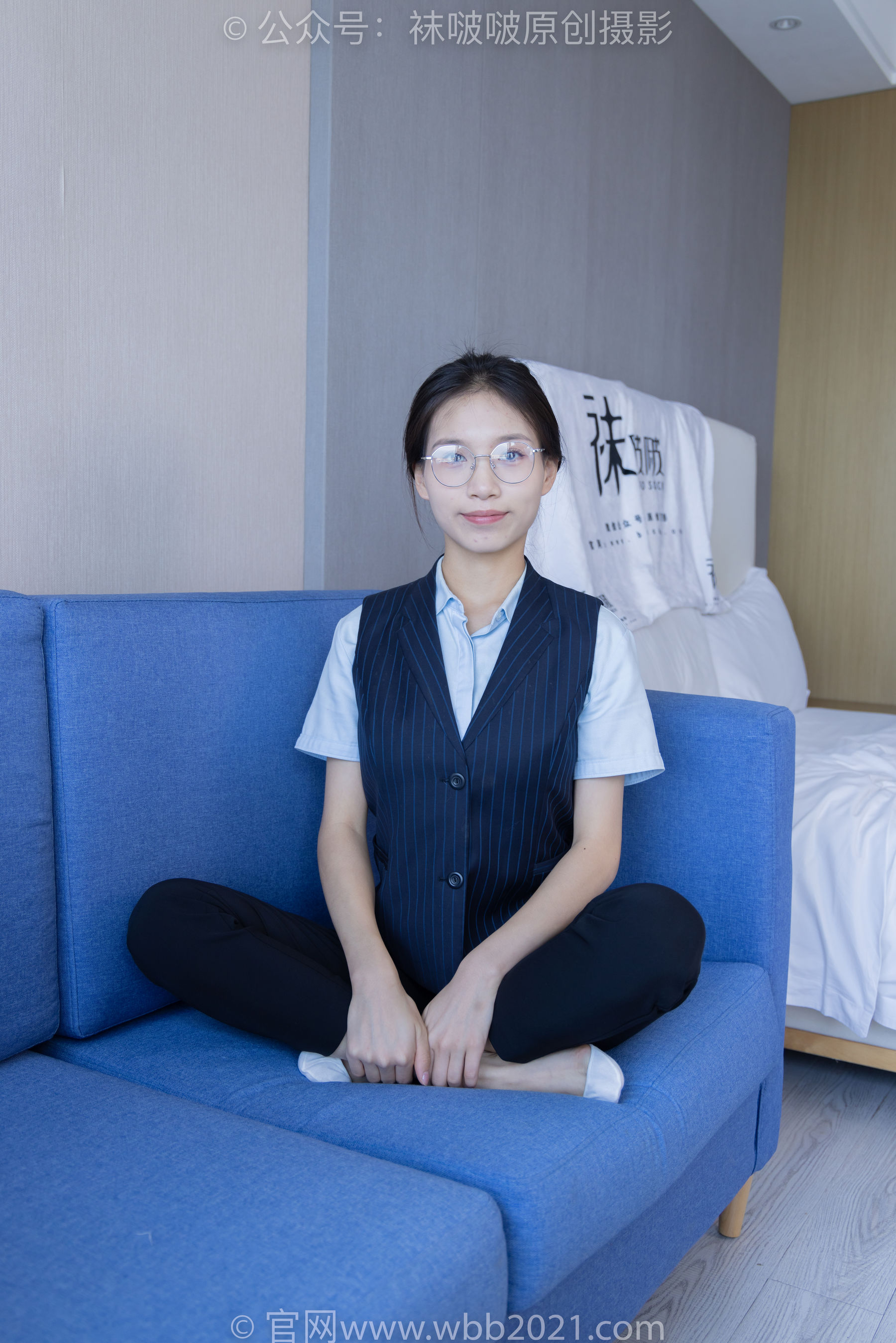 View - BoBoSocks袜啵啵 - Chiness Model  No.413 芝士 -高跟鞋、白色吊带船袜、银行制服 - 图库库