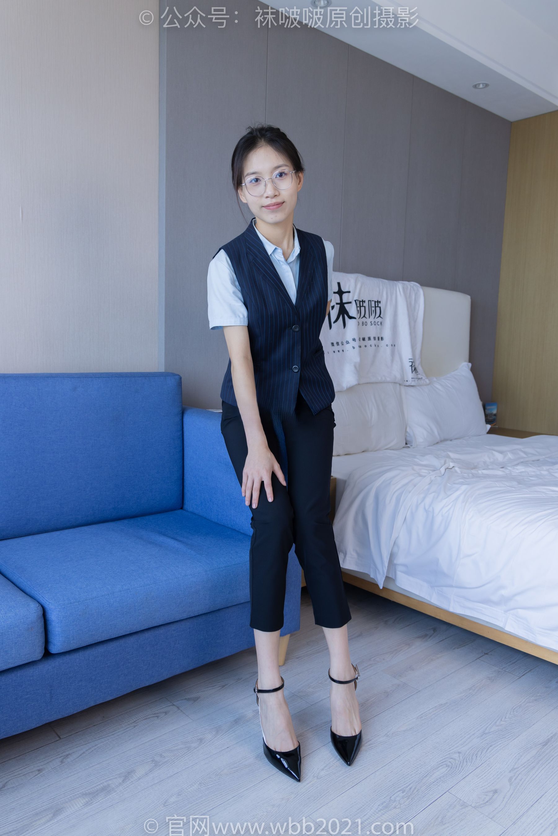 View - BoBoSocks袜啵啵 - Chiness Model  No.413 芝士 -高跟鞋、白色吊带船袜、银行制服 - 图库库