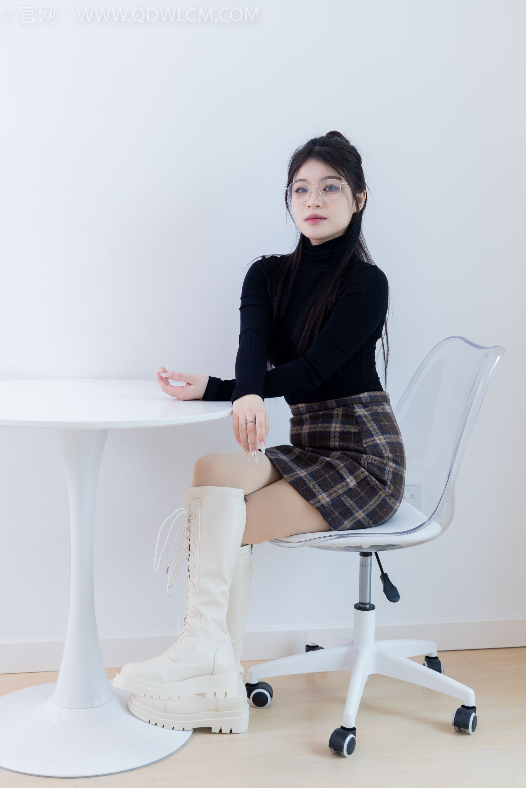 View - 物恋传媒 - Chiness Model  No.2084 闪闪 -华灯初上 - 图库库