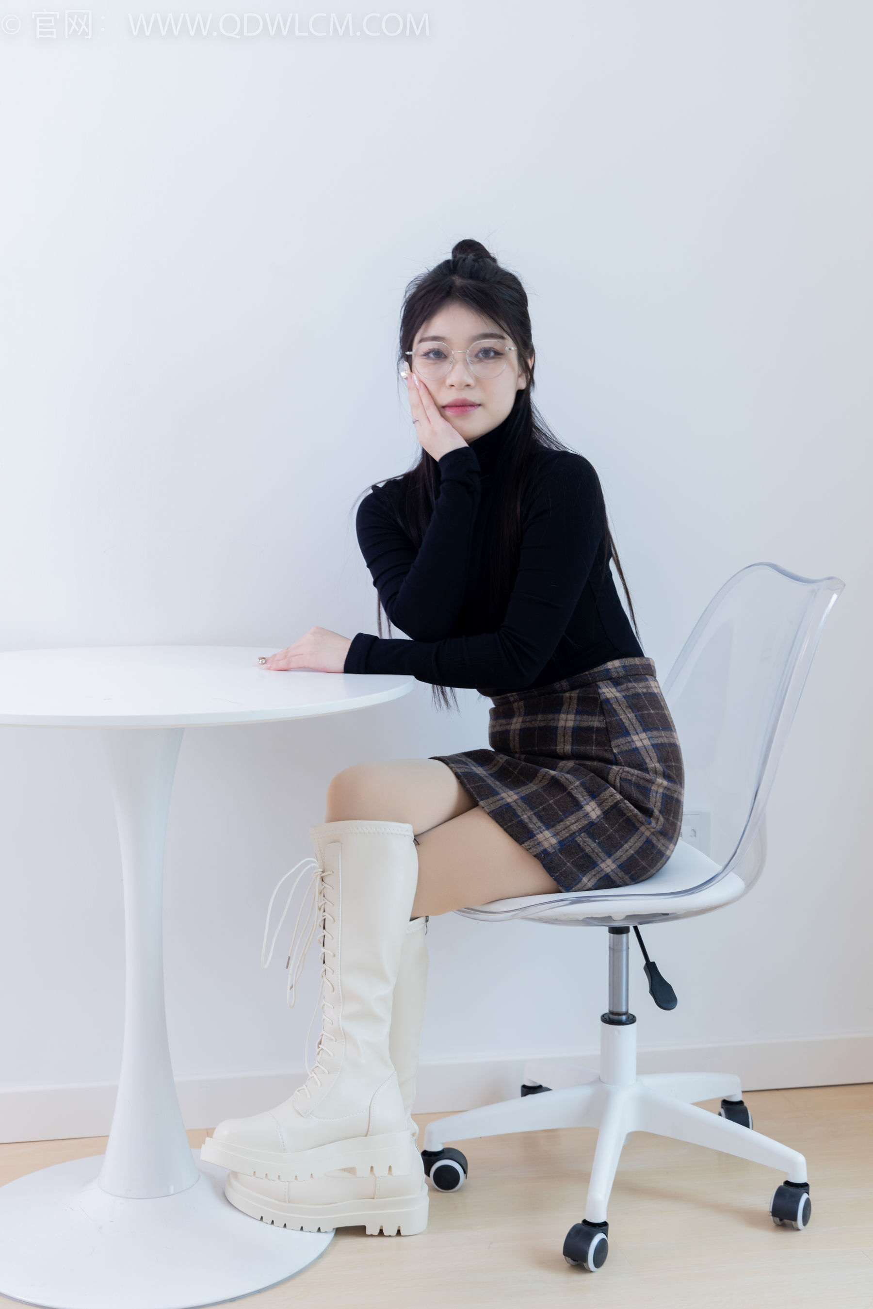 View - 物恋传媒 - Chiness Model  No.2084 闪闪 -华灯初上 - 图库库