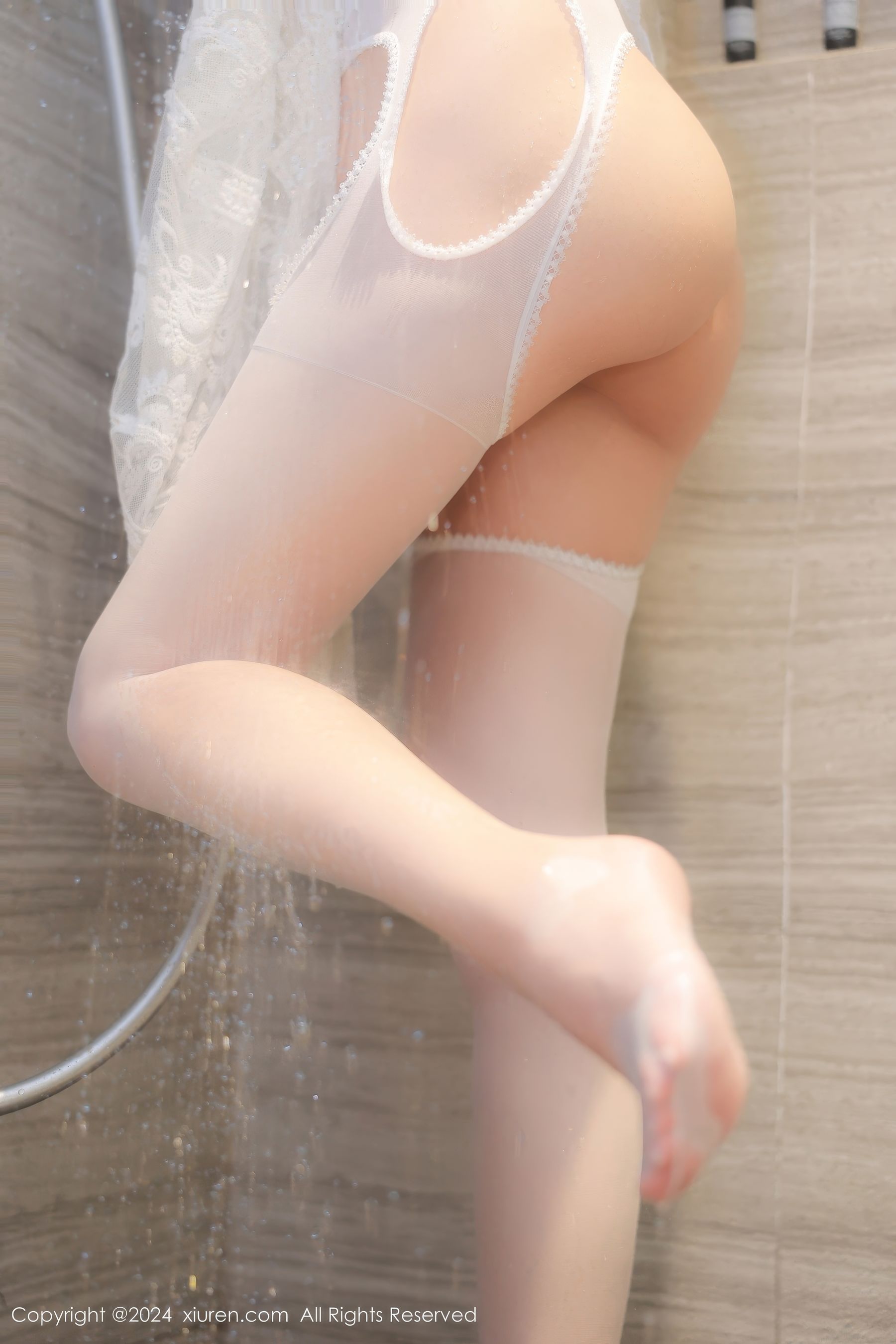 View - [XiuRen] 2024.09.09 No.9132 小蛮妖Yummy - 图库库