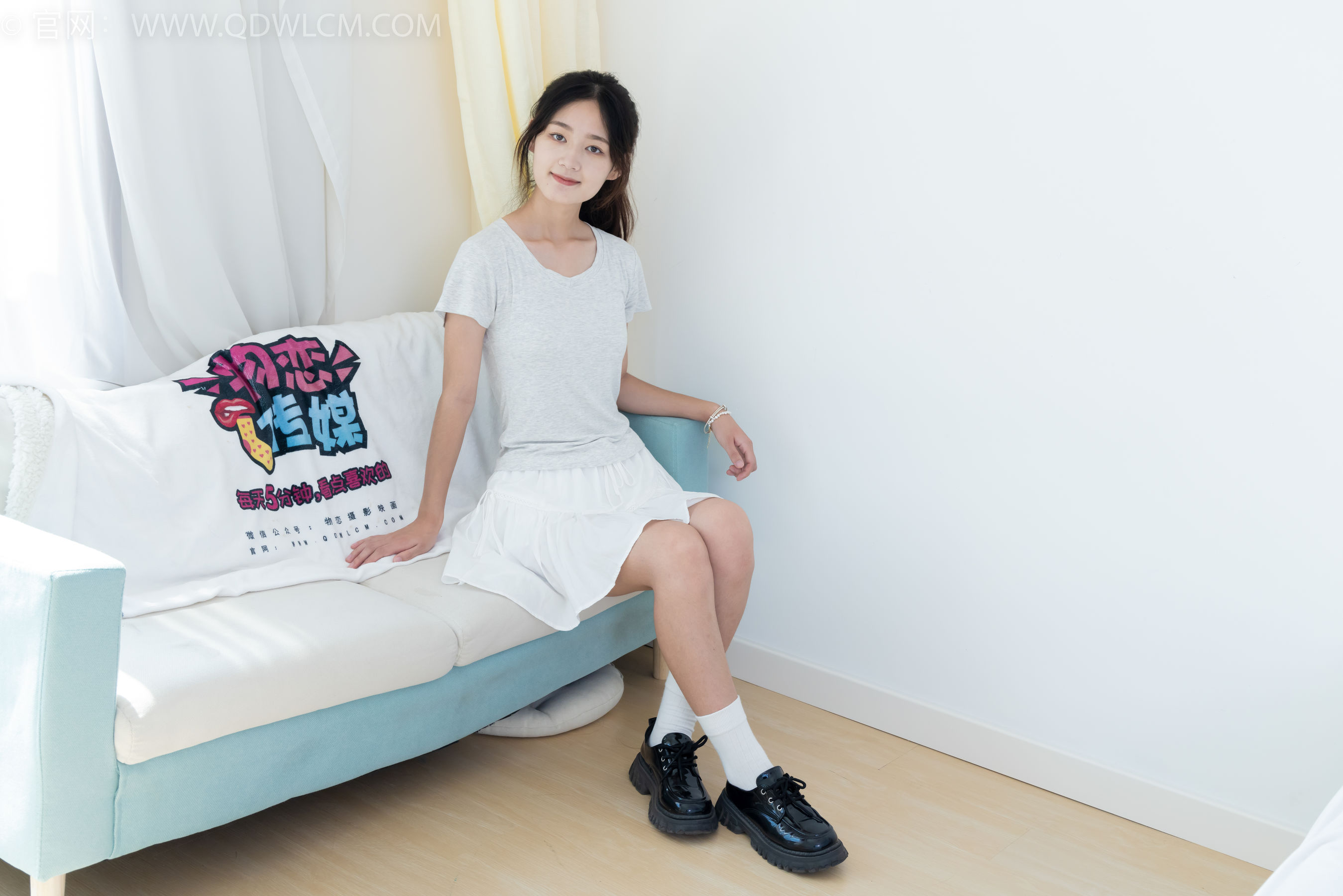 View - 物恋传媒 - Chiness Model  No.2121 芋泥 - 清澈海浪的吟唱 - 图库库