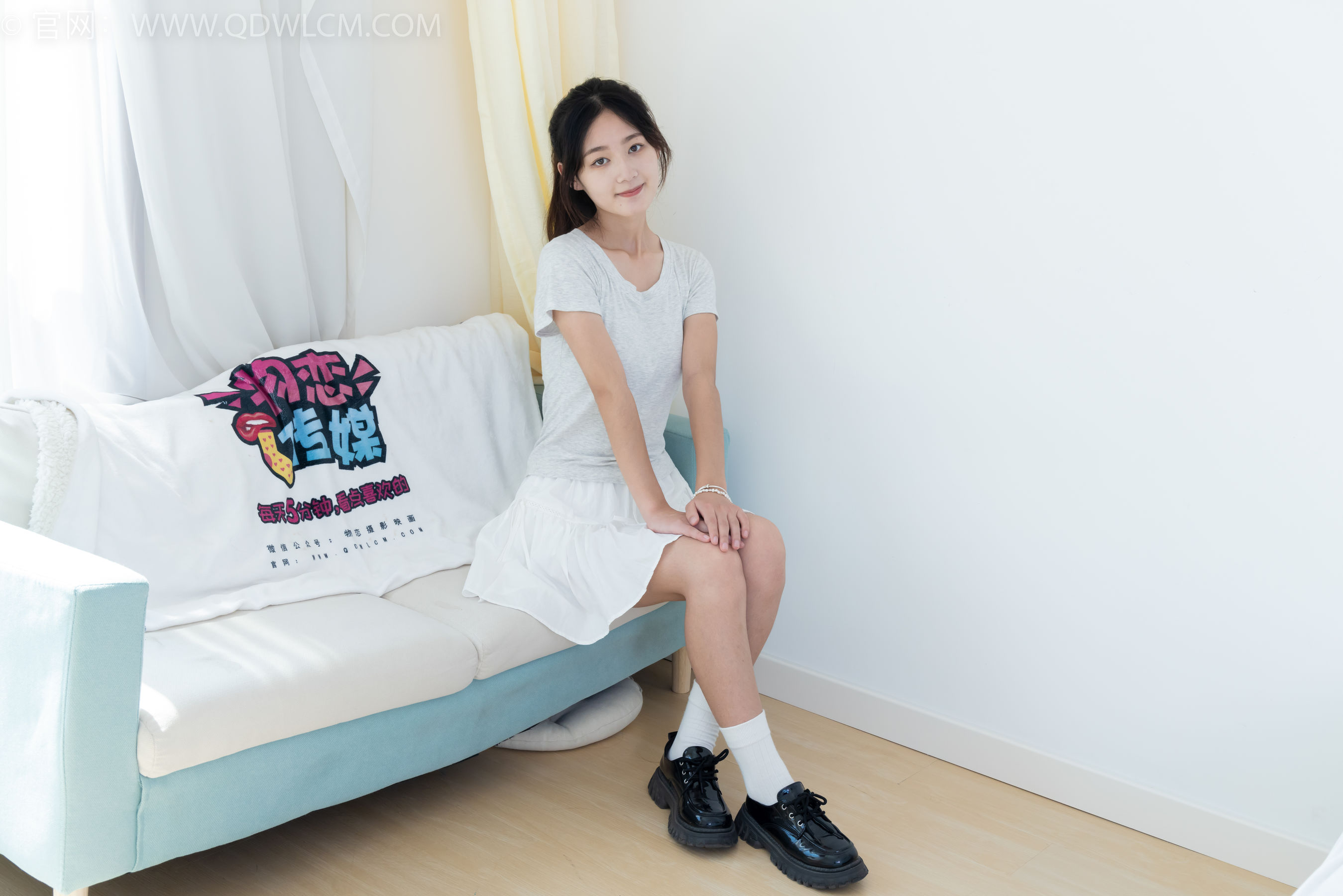 View - 物恋传媒 - Chiness Model  No.2121 芋泥 - 清澈海浪的吟唱 - 图库库