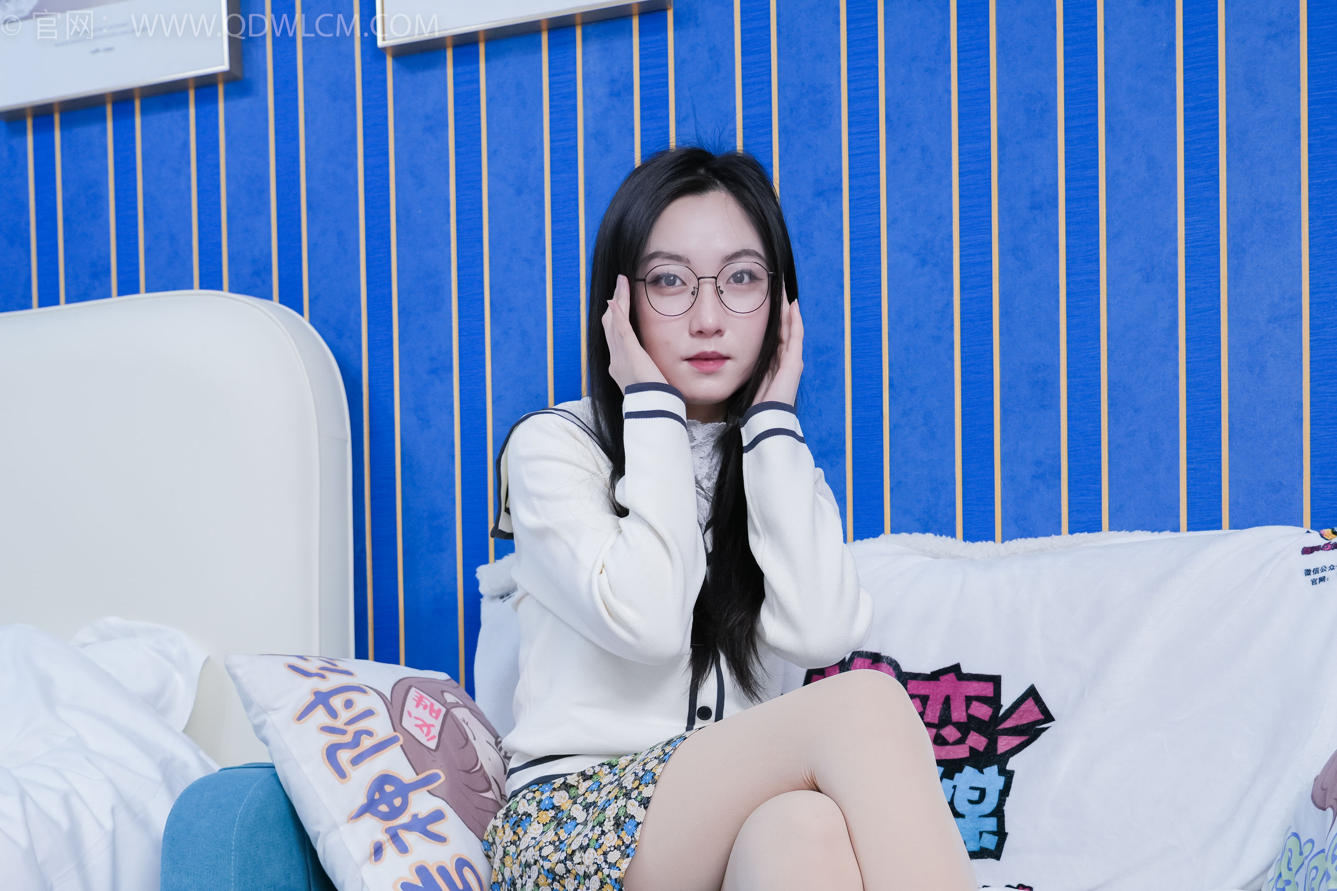 View - 物恋传媒 - Chiness Model  No.2117 川川 - 过往消亡 - 图库库