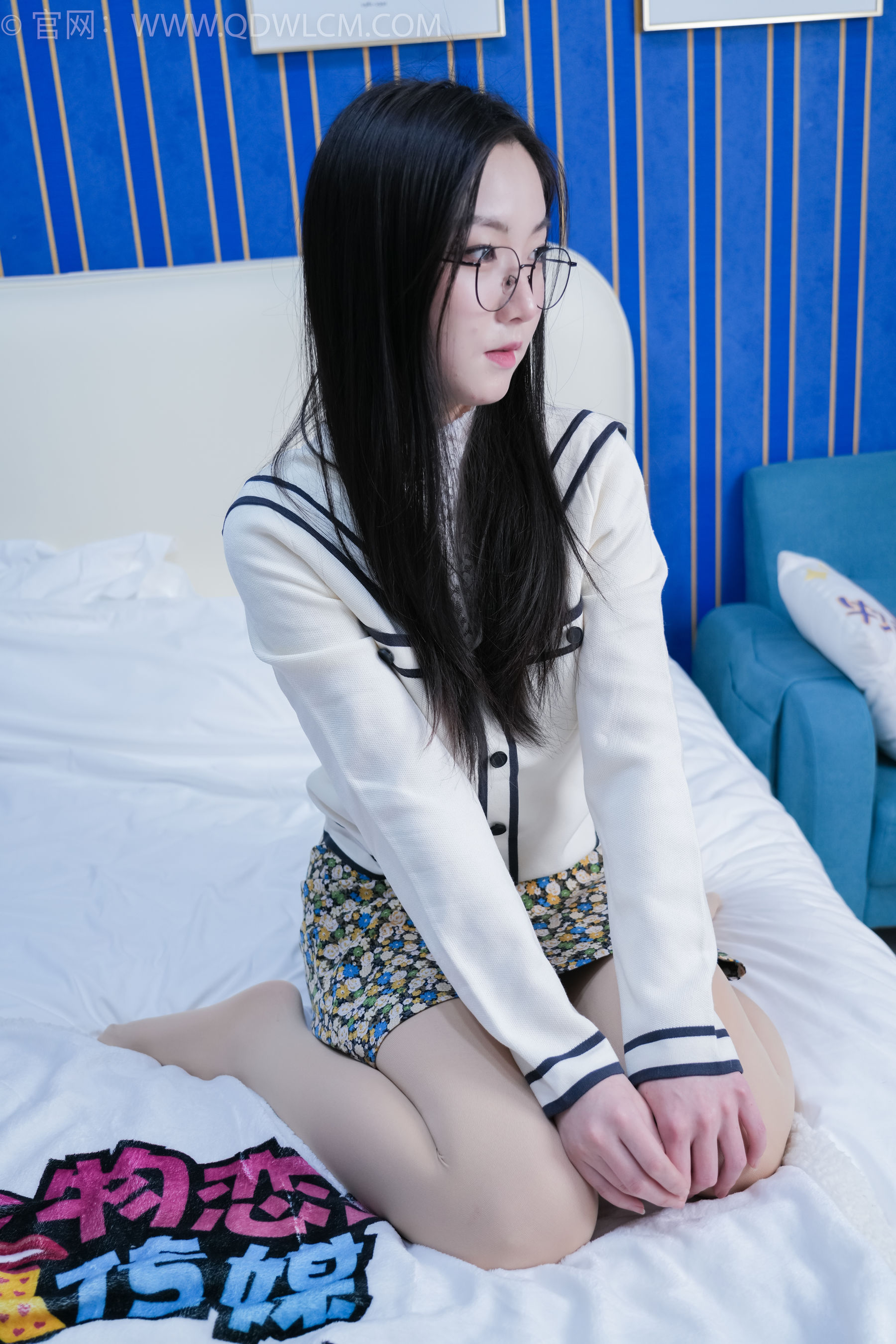 View - 物恋传媒 - Chiness Model  No.2117 川川 - 过往消亡 - 图库库