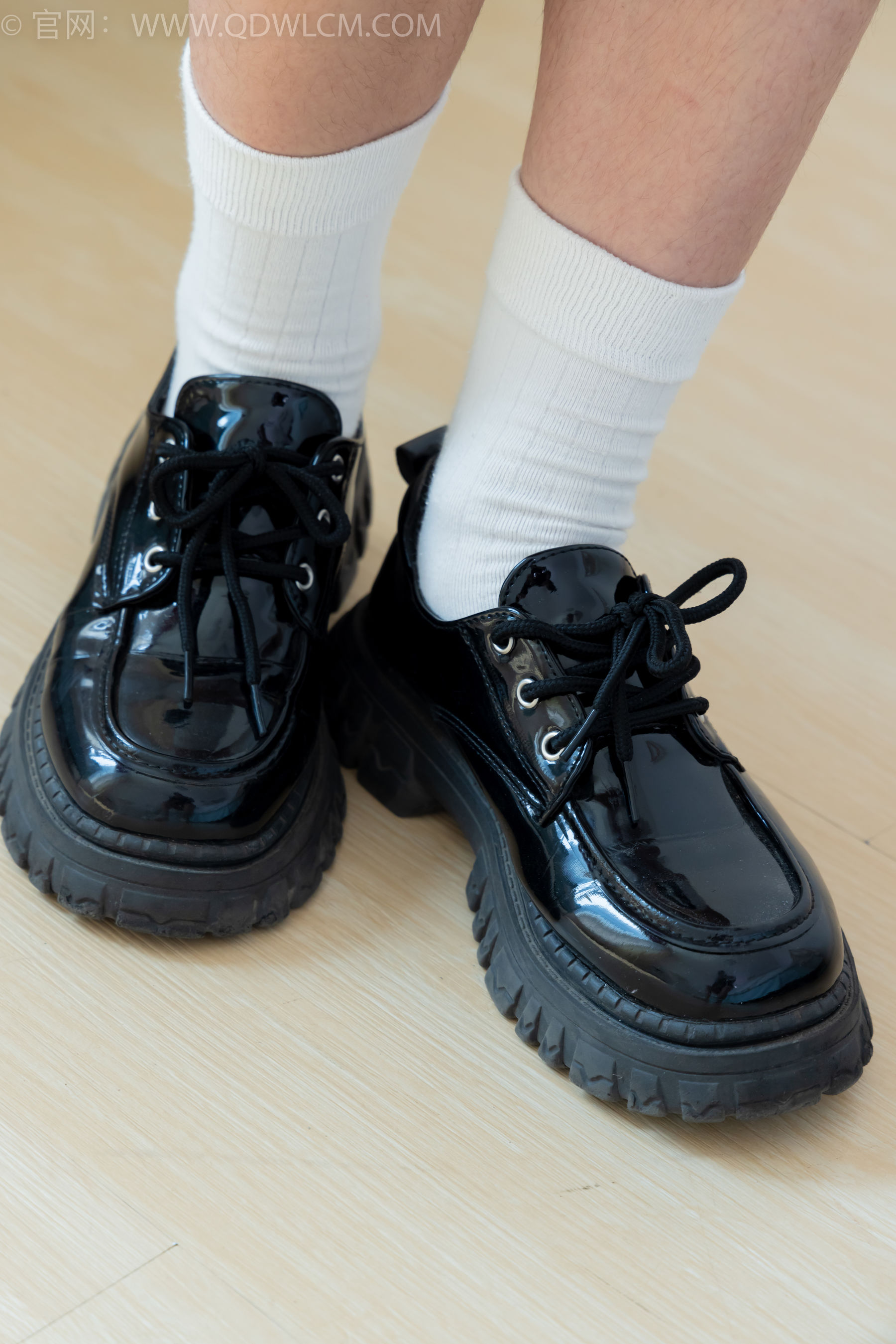 View - 物恋传媒 - Chiness Model  No.2121 芋泥 - 清澈海浪的吟唱 - 图库库