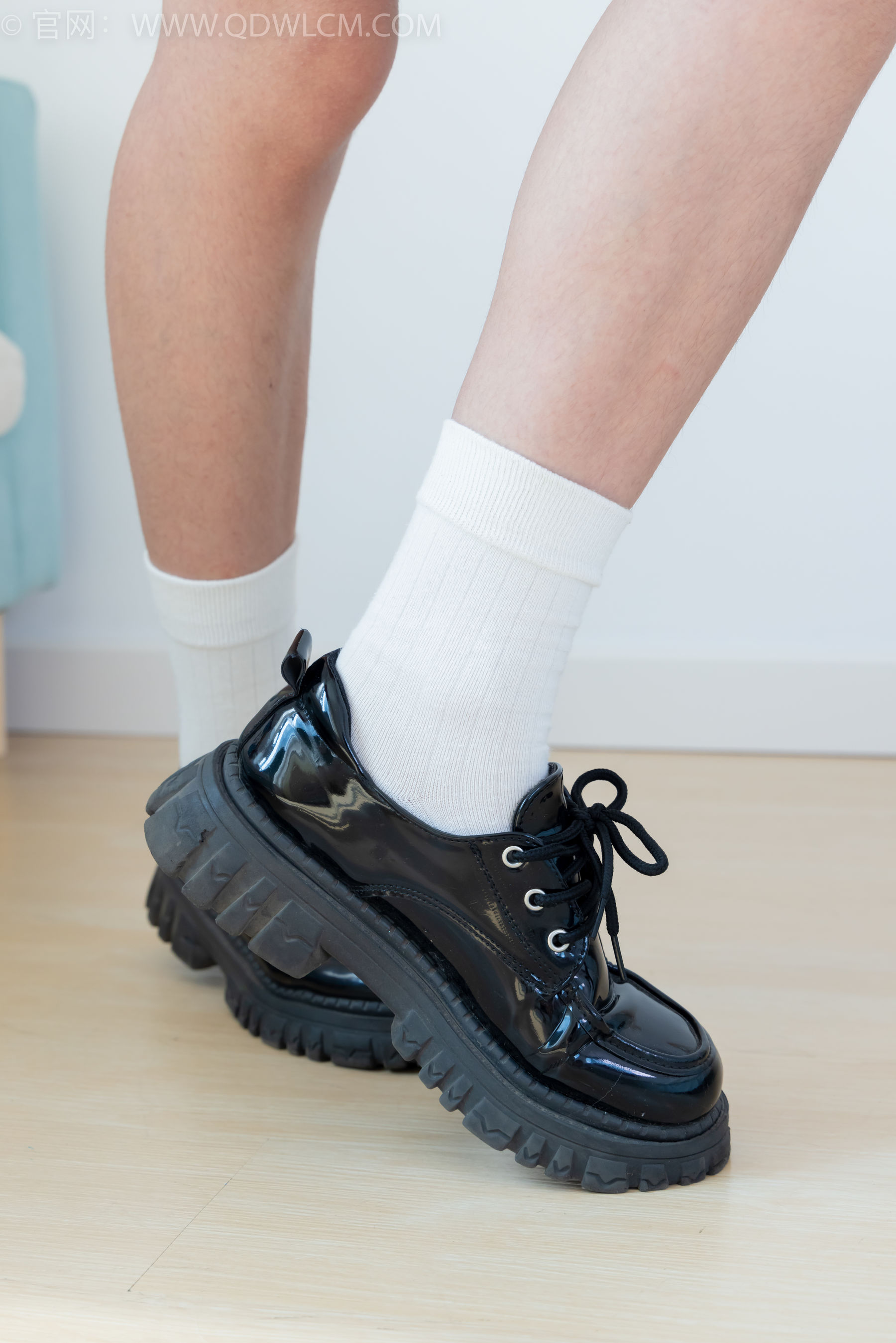 View - 物恋传媒 - Chiness Model  No.2121 芋泥 - 清澈海浪的吟唱 - 图库库