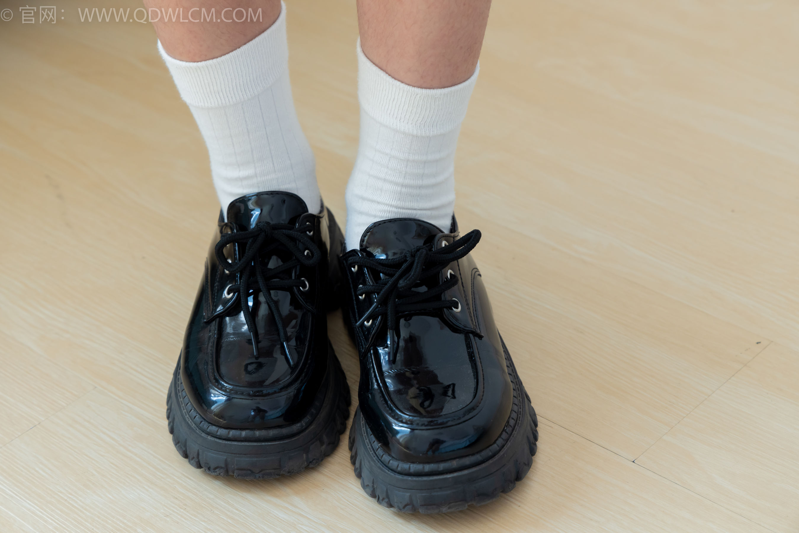 View - 物恋传媒 - Chiness Model  No.2121 芋泥 - 清澈海浪的吟唱 - 图库库