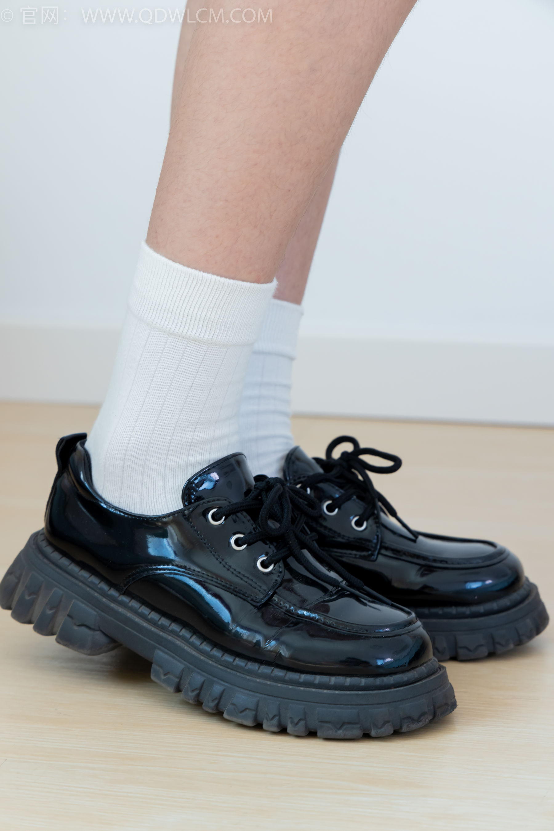 View - 物恋传媒 - Chiness Model  No.2121 芋泥 - 清澈海浪的吟唱 - 图库库