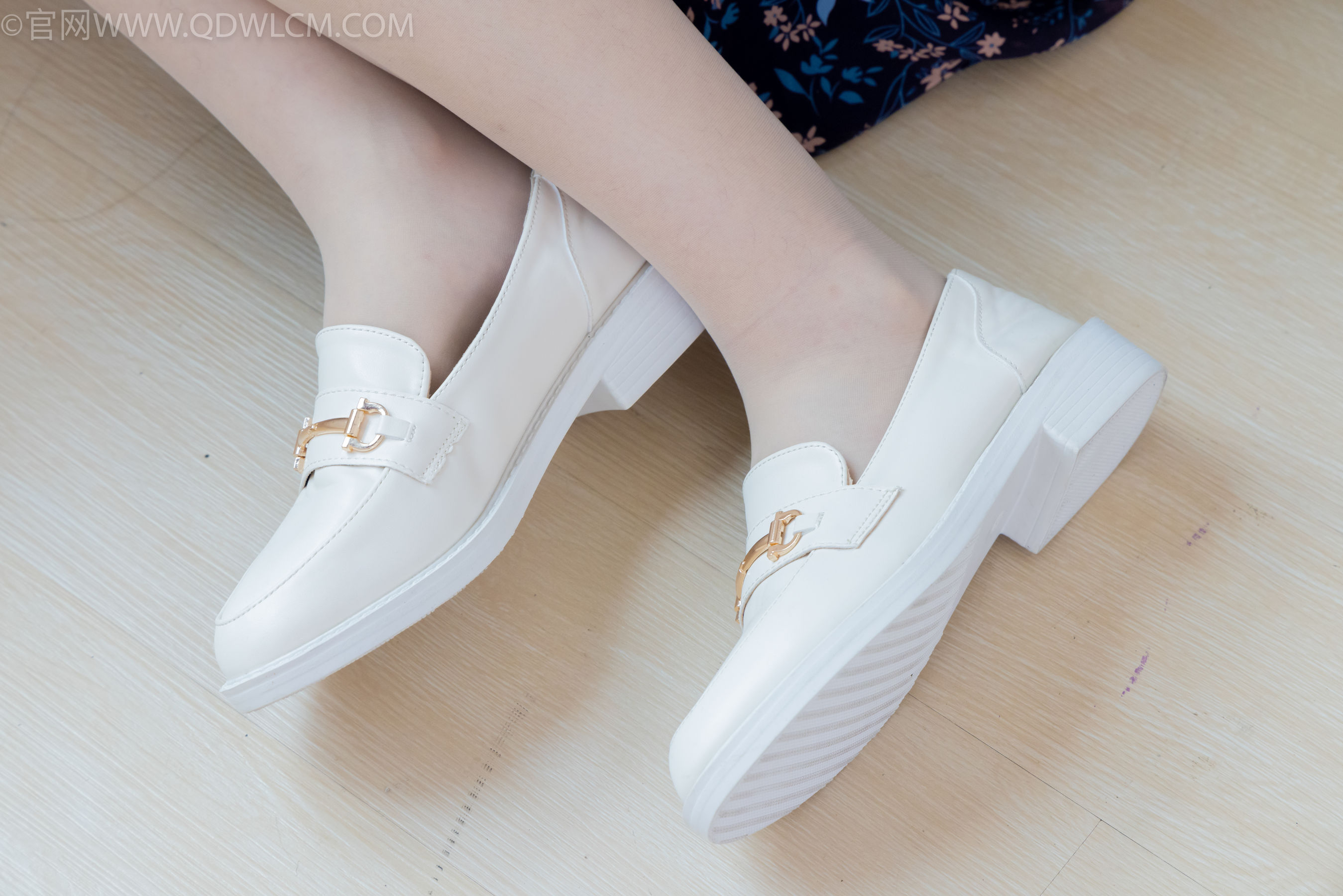 View - 物恋传媒 - Chiness Model  No.2113 美兔 - 一场梦 - 图库库