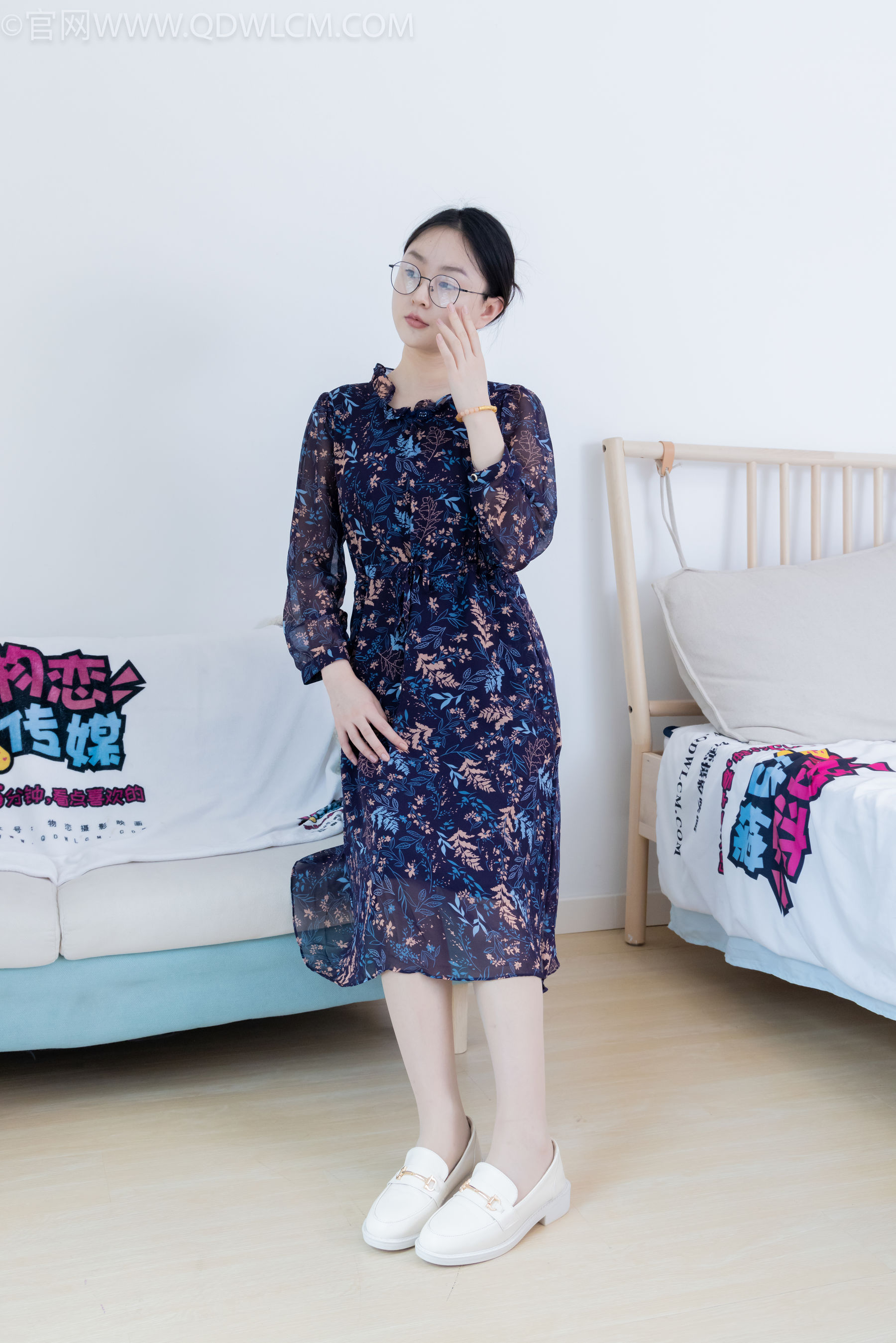 View - 物恋传媒 - Chiness Model  No.2113 美兔 - 一场梦 - 图库库