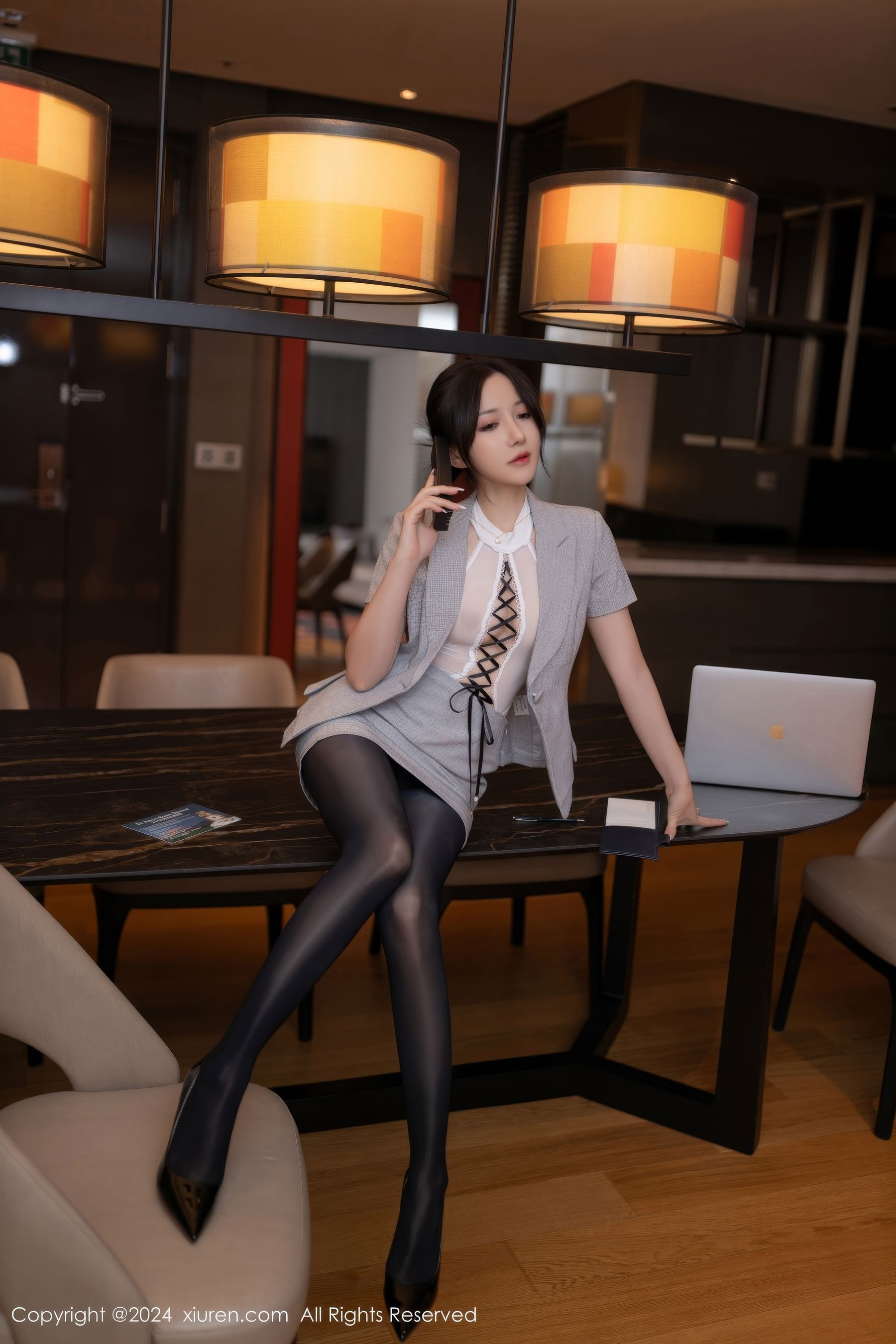 View - [XiuRen] 2024.09.20 No.9189 鱼子酱Fish - 图库库