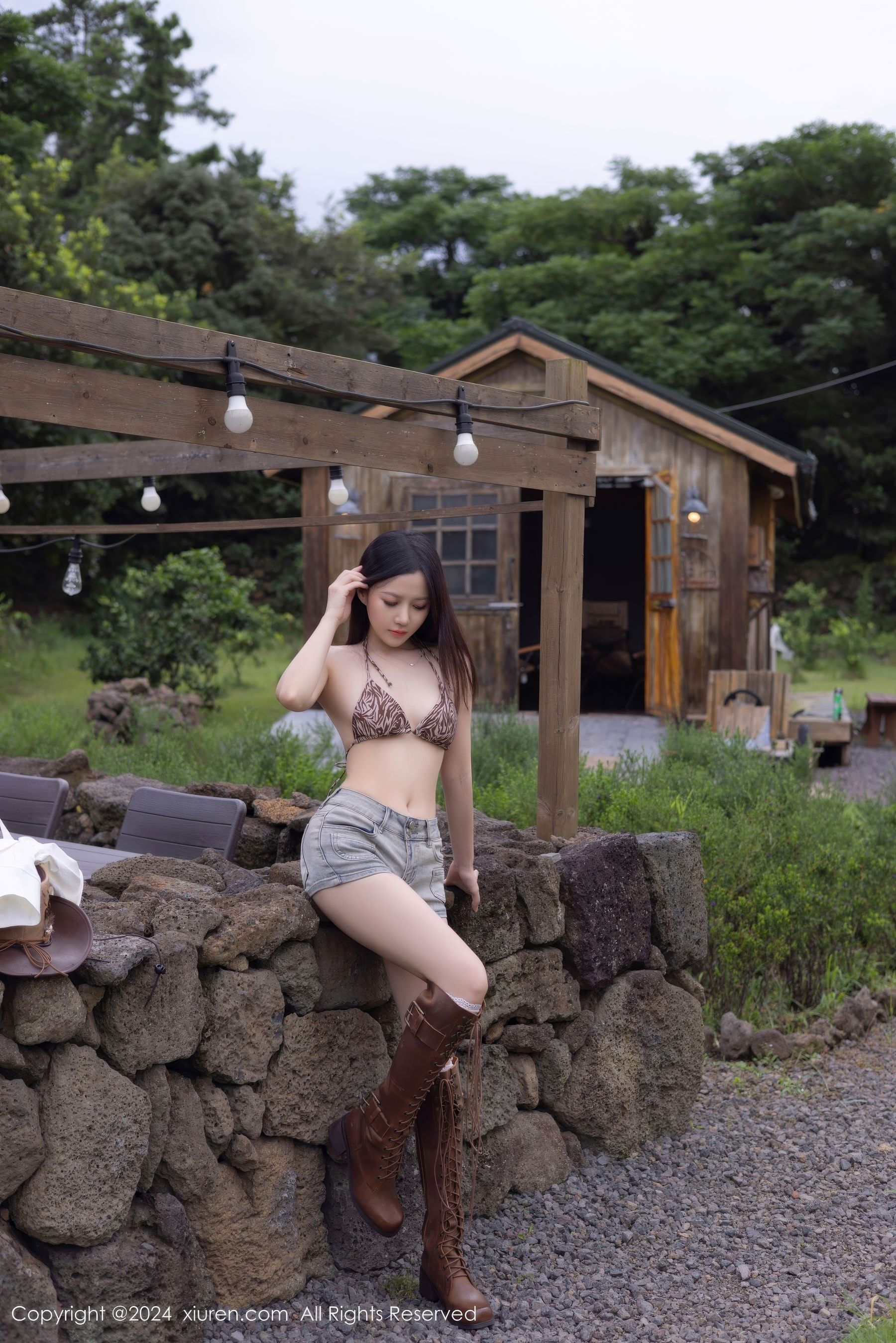 View - [XiuRen] 2024.09.14 No.9166 鱼子酱Fish - 图库库