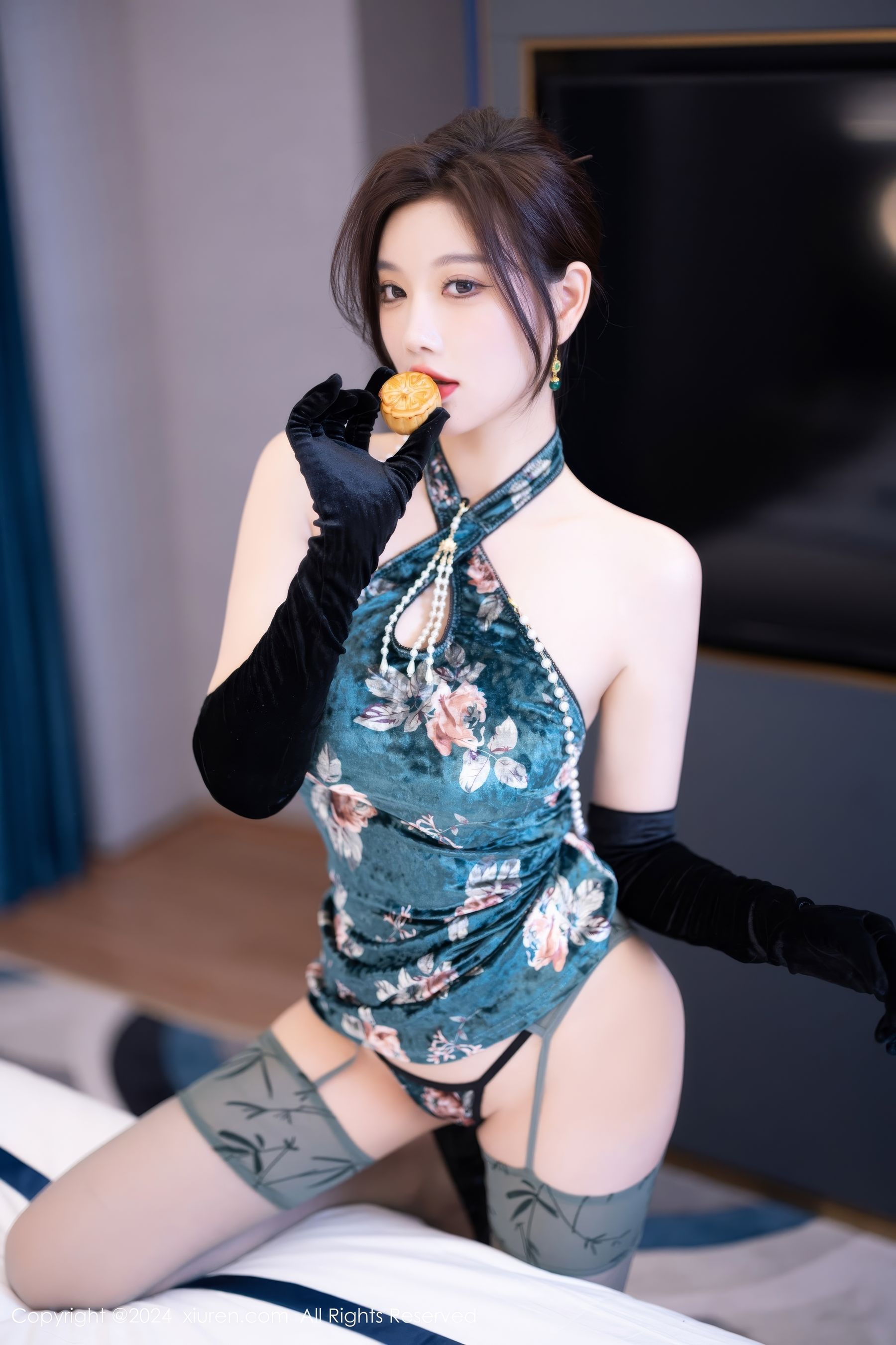 View - [XiuRen] 2024.09.14 No.9165 杨晨晨Yome - 图库库