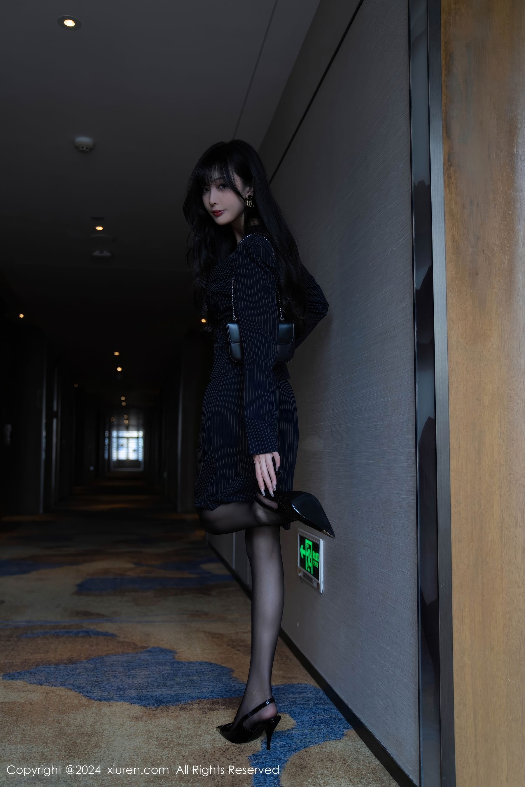 View - [XiuRen] 2024.09.20 No.9186 林星阑 - 图库库