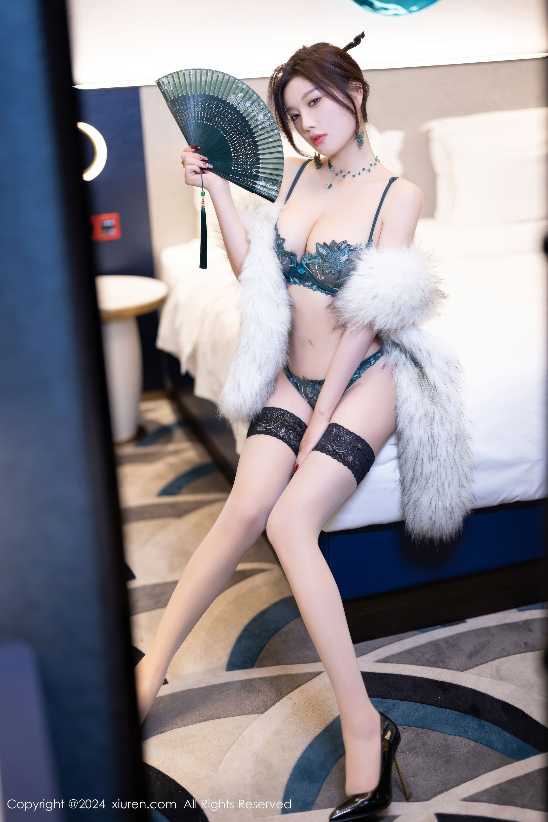 View - [XiuRen] 2024.09.14 No.9165 杨晨晨Yome - 图库库