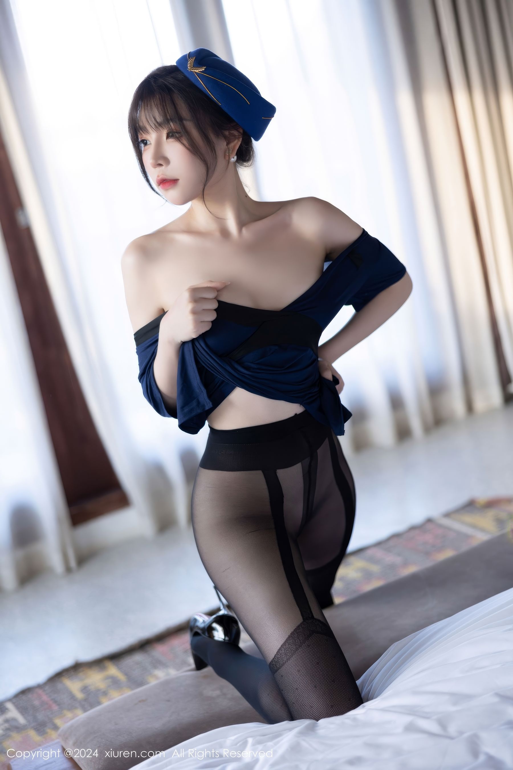View - [XiuRen] 2024.09.23 No.9195 徐莉芝Booty - 图库库
