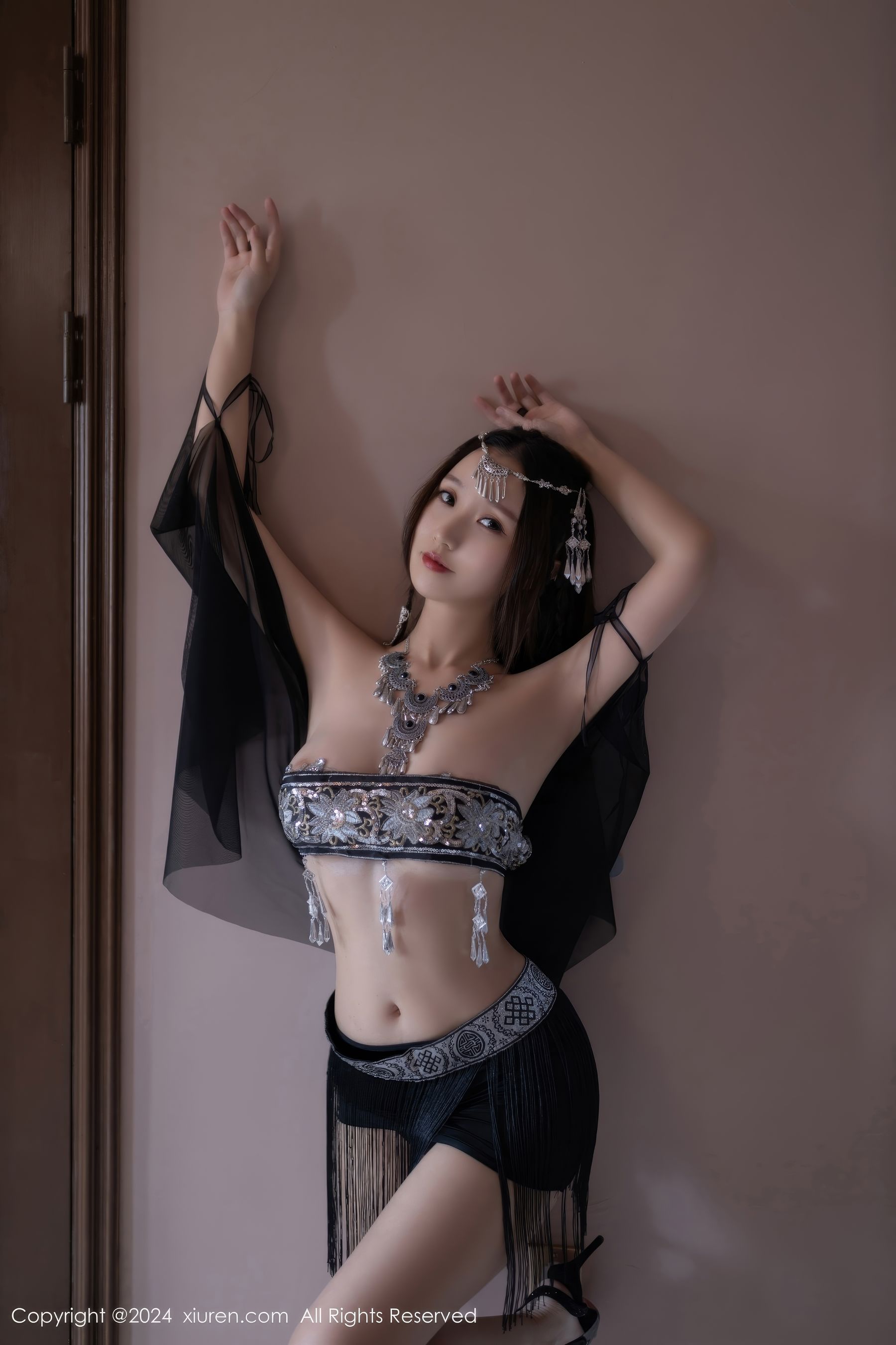 View - [XiuRen] 2024.09.18 No.9172 杏子Yada - 图库库