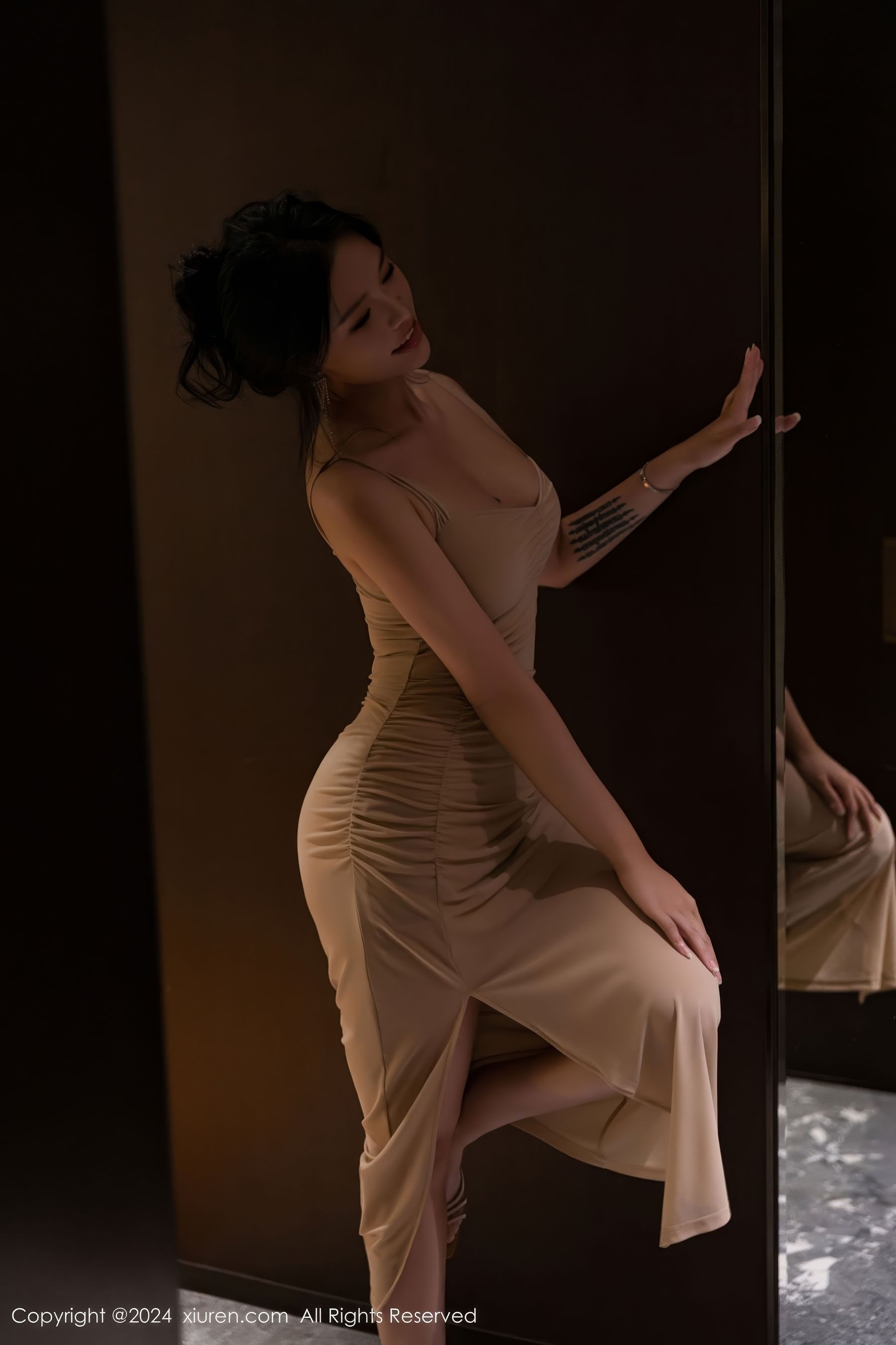View - [XiuRen] 2024.09.19 No.9180 娜比 - 图库库